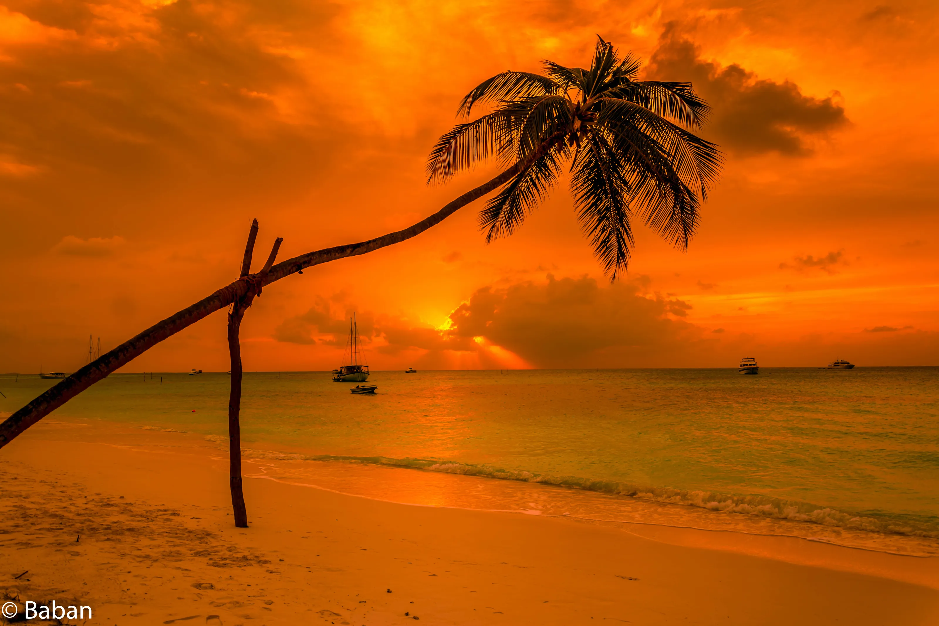 That Sunset in a perfect beach resort