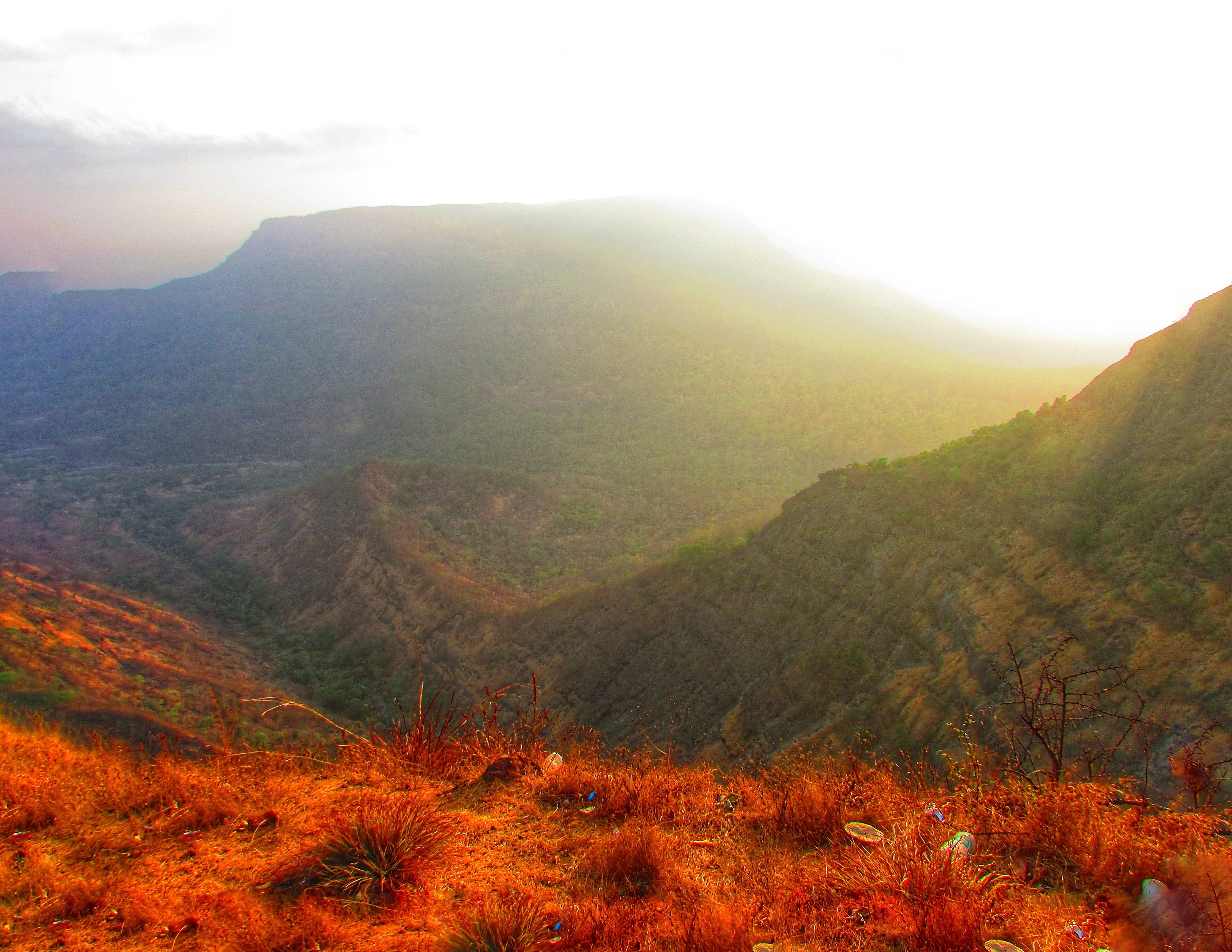Echoing mountains