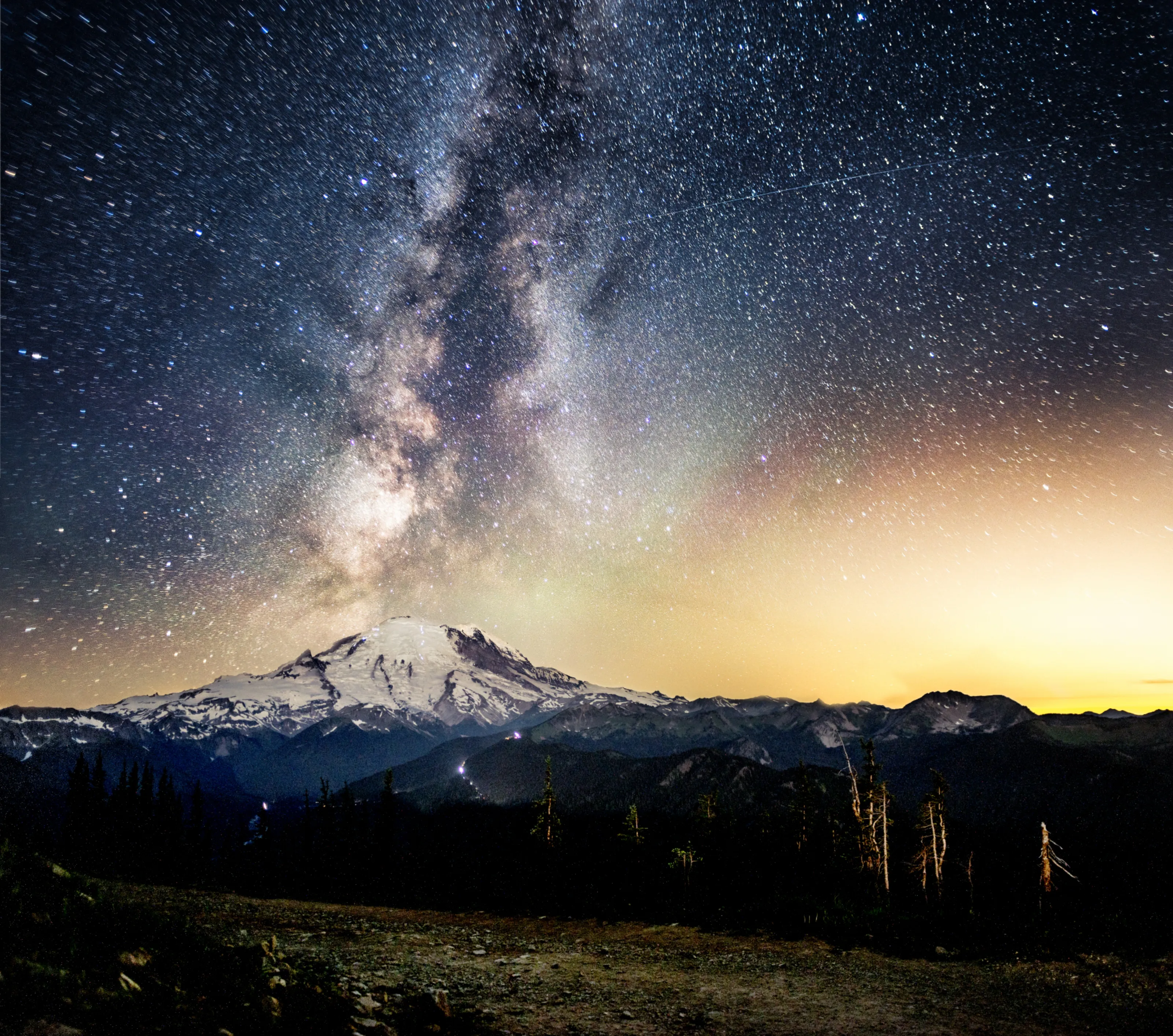 Milky way over Mount Rainier