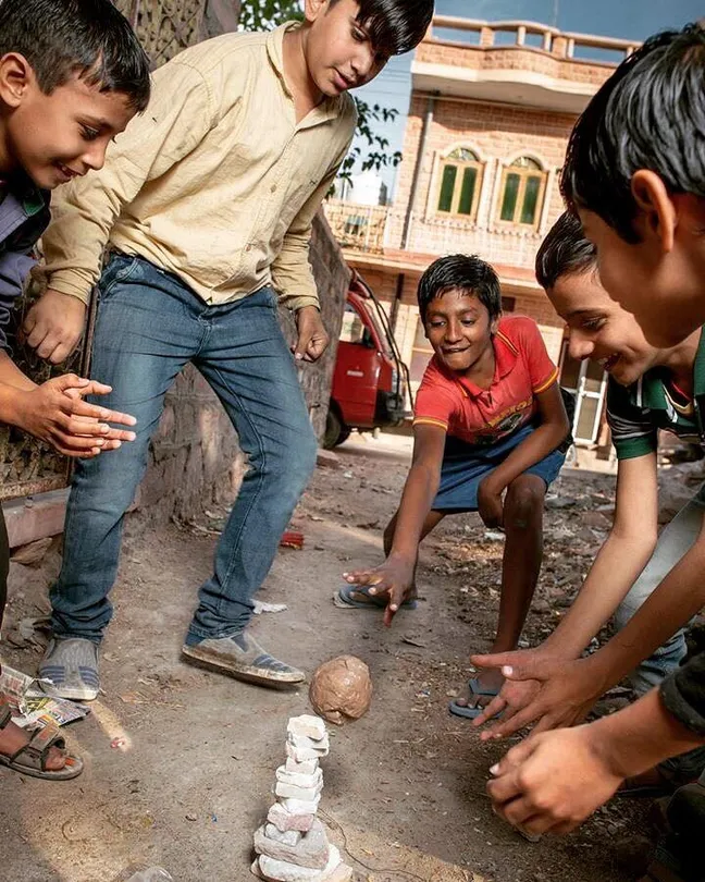 Kids playing Santolia