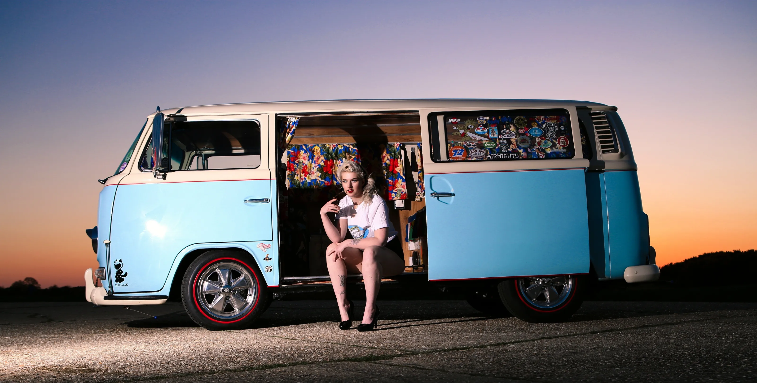 VW Pin Up