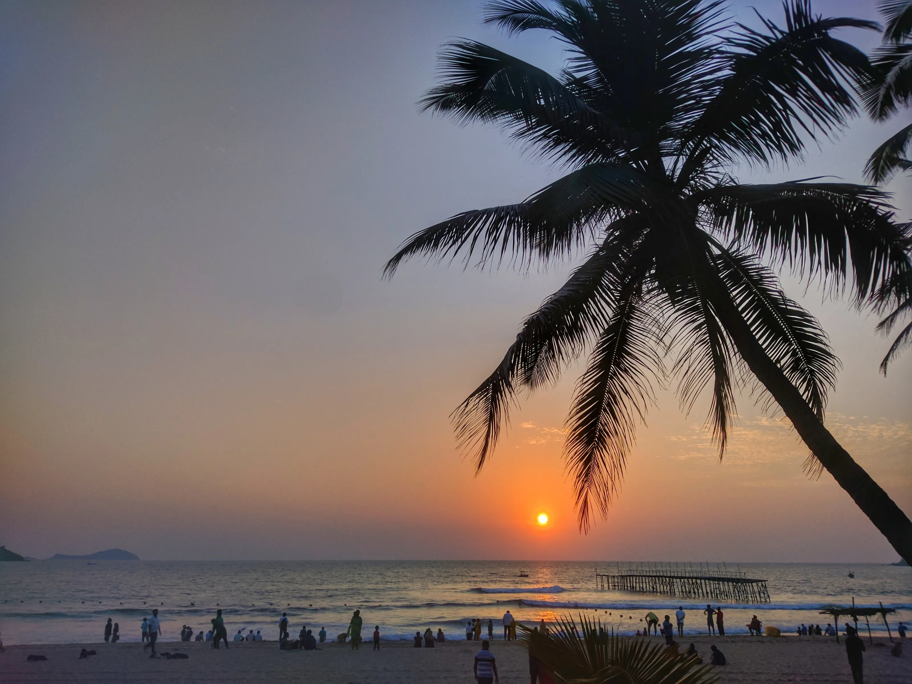 Sunsets are the only proof that no matter what happens, everyday can end beautifully.
