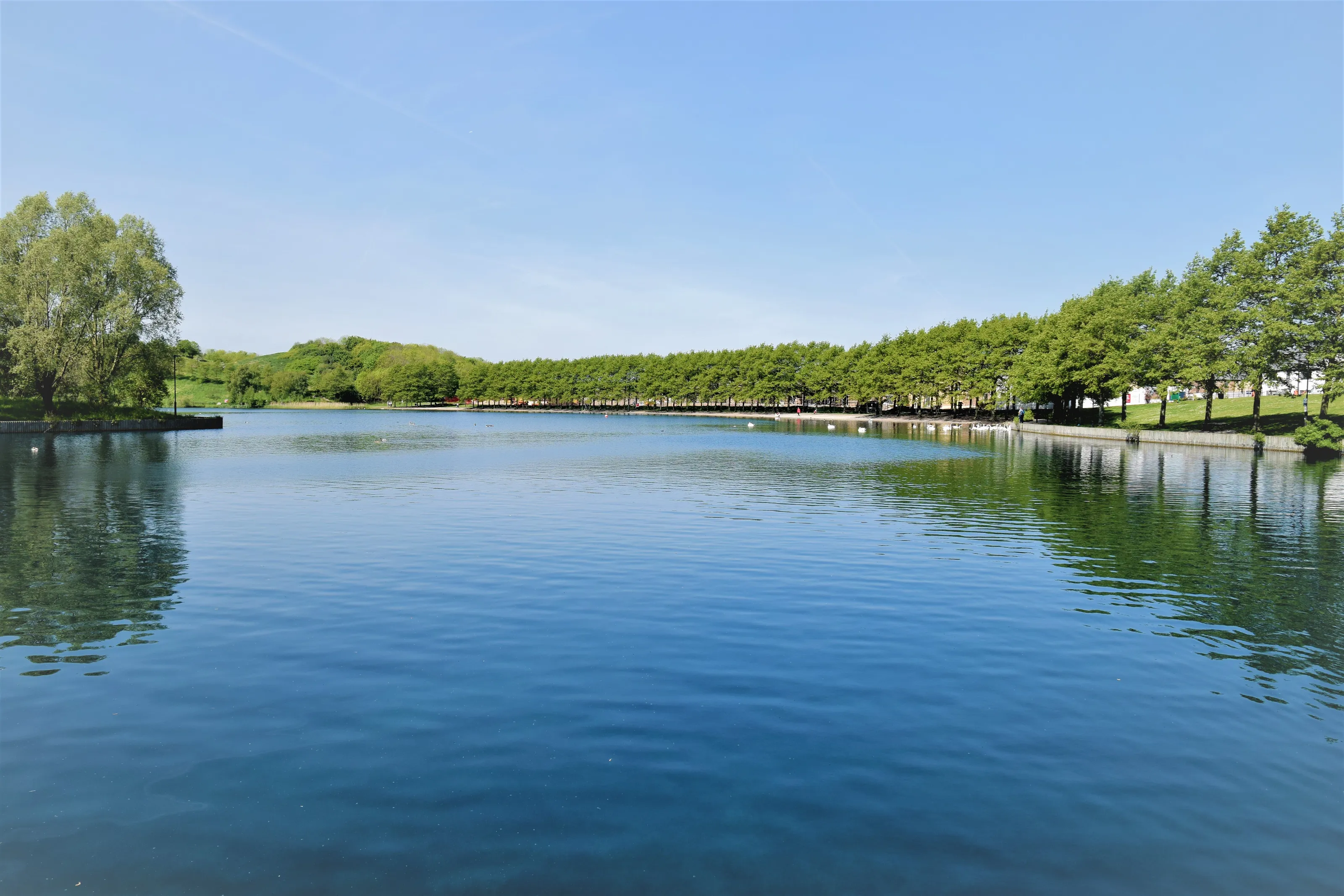 Doncaster lakeside village
