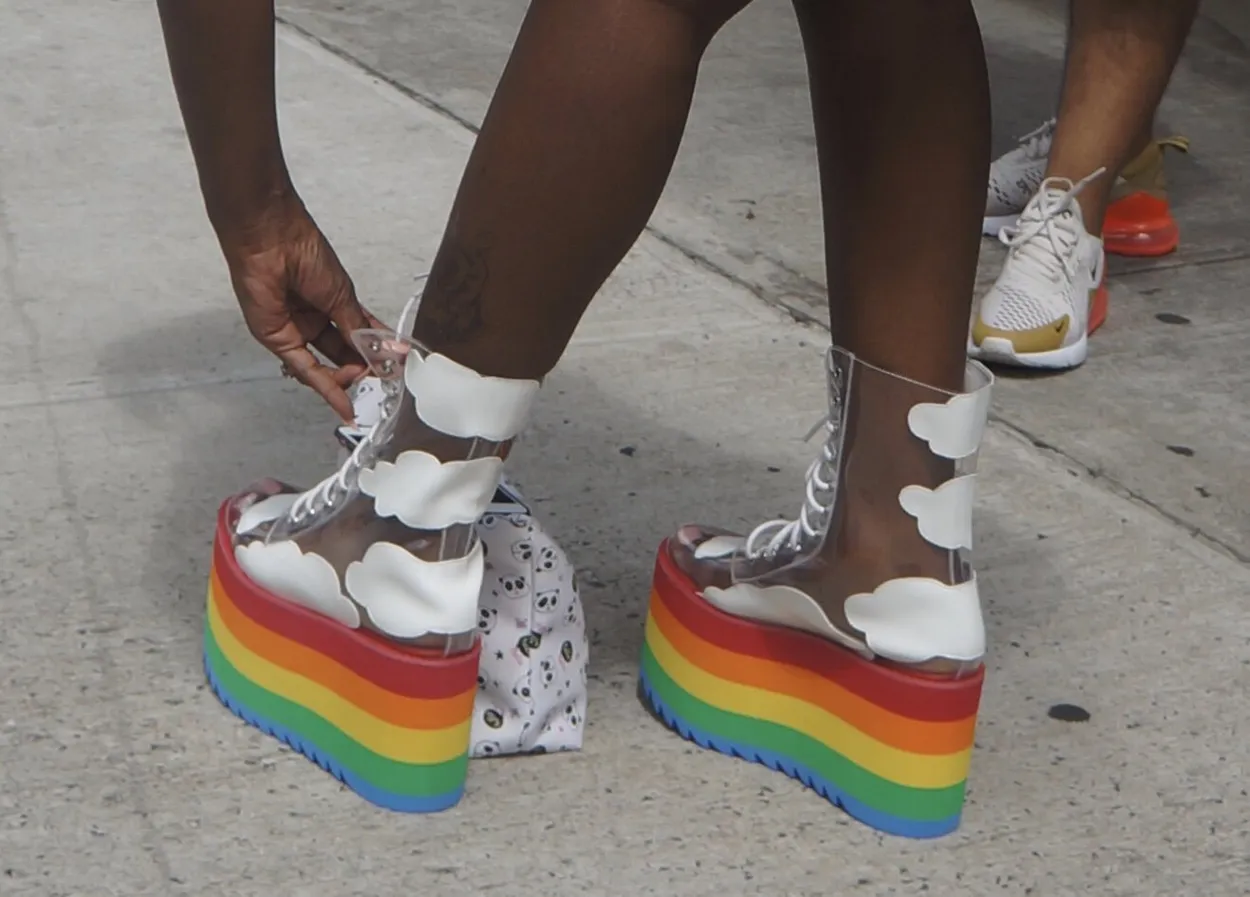 Entry 23811521