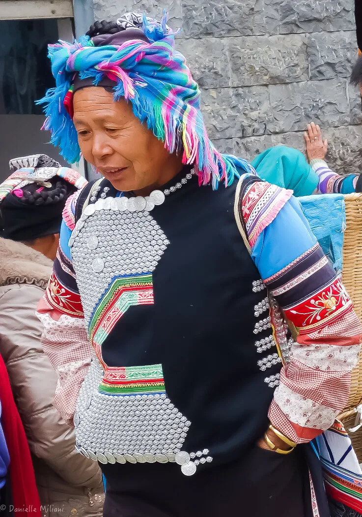 Traditionnel ethnique dress in Yunnan China