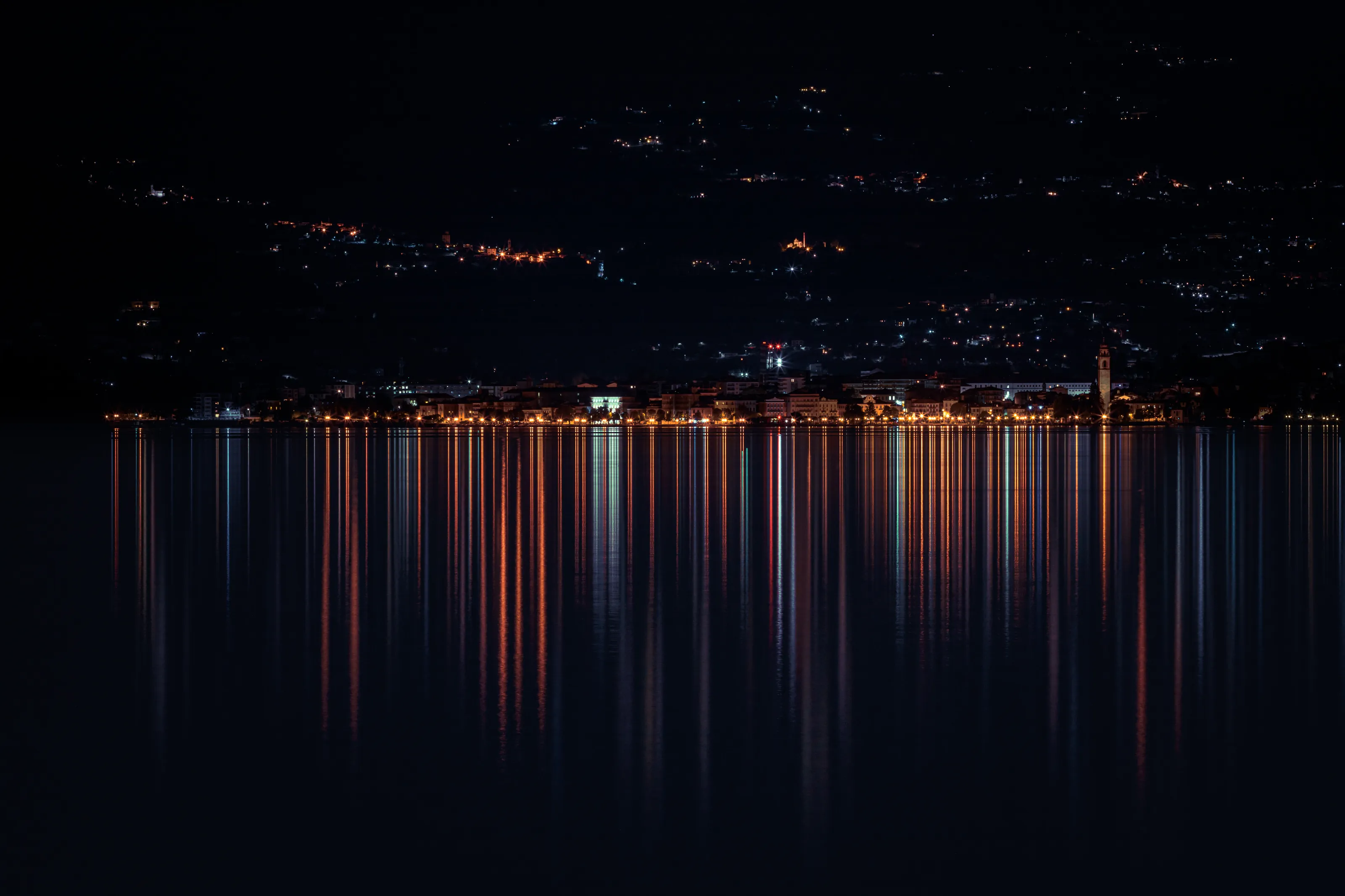 Lago Maggiore by night