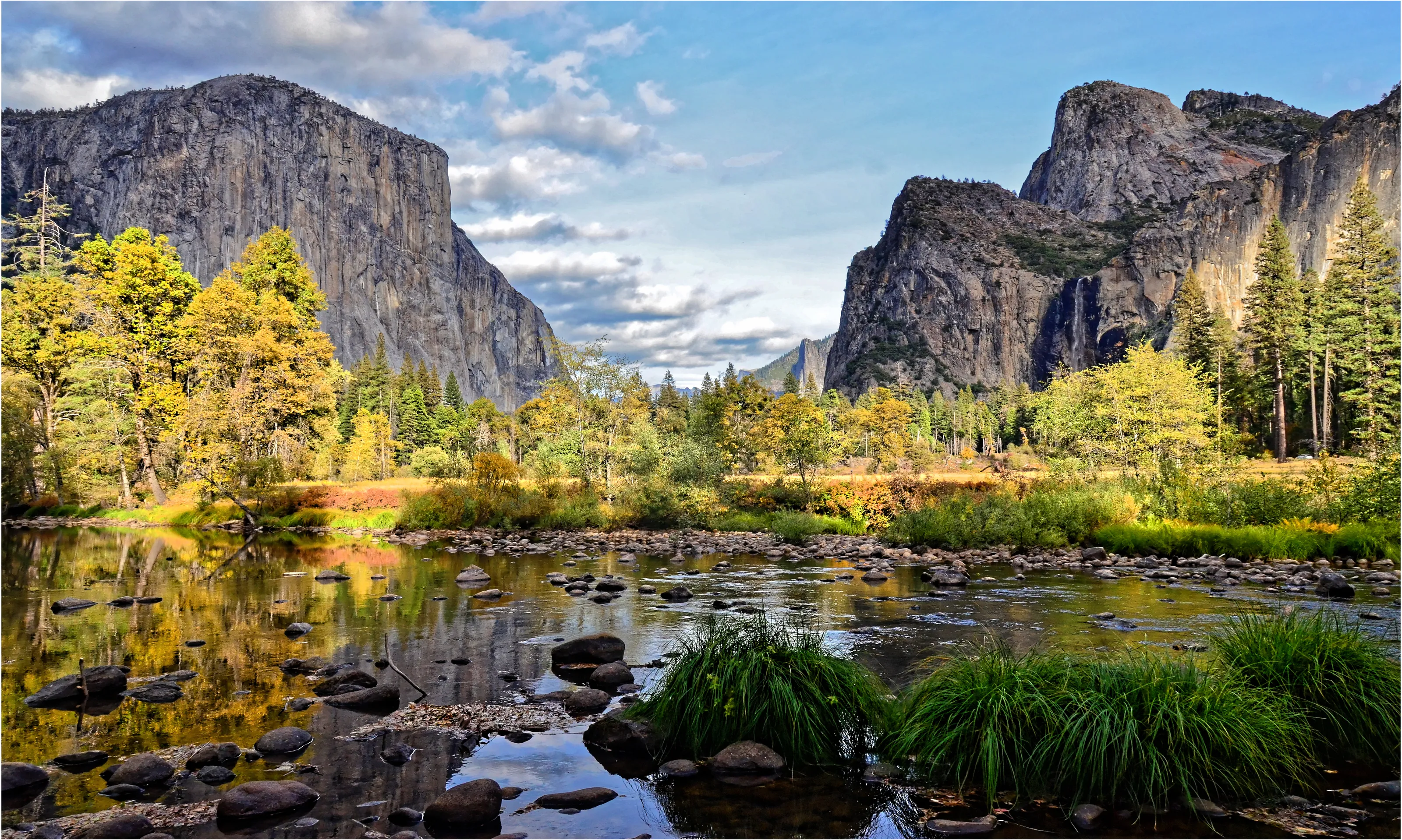 Valley View in Yosemite National Park