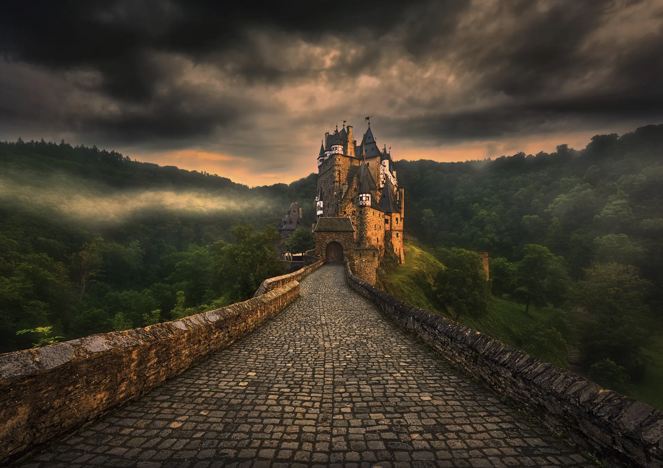 Eltz...(print version)