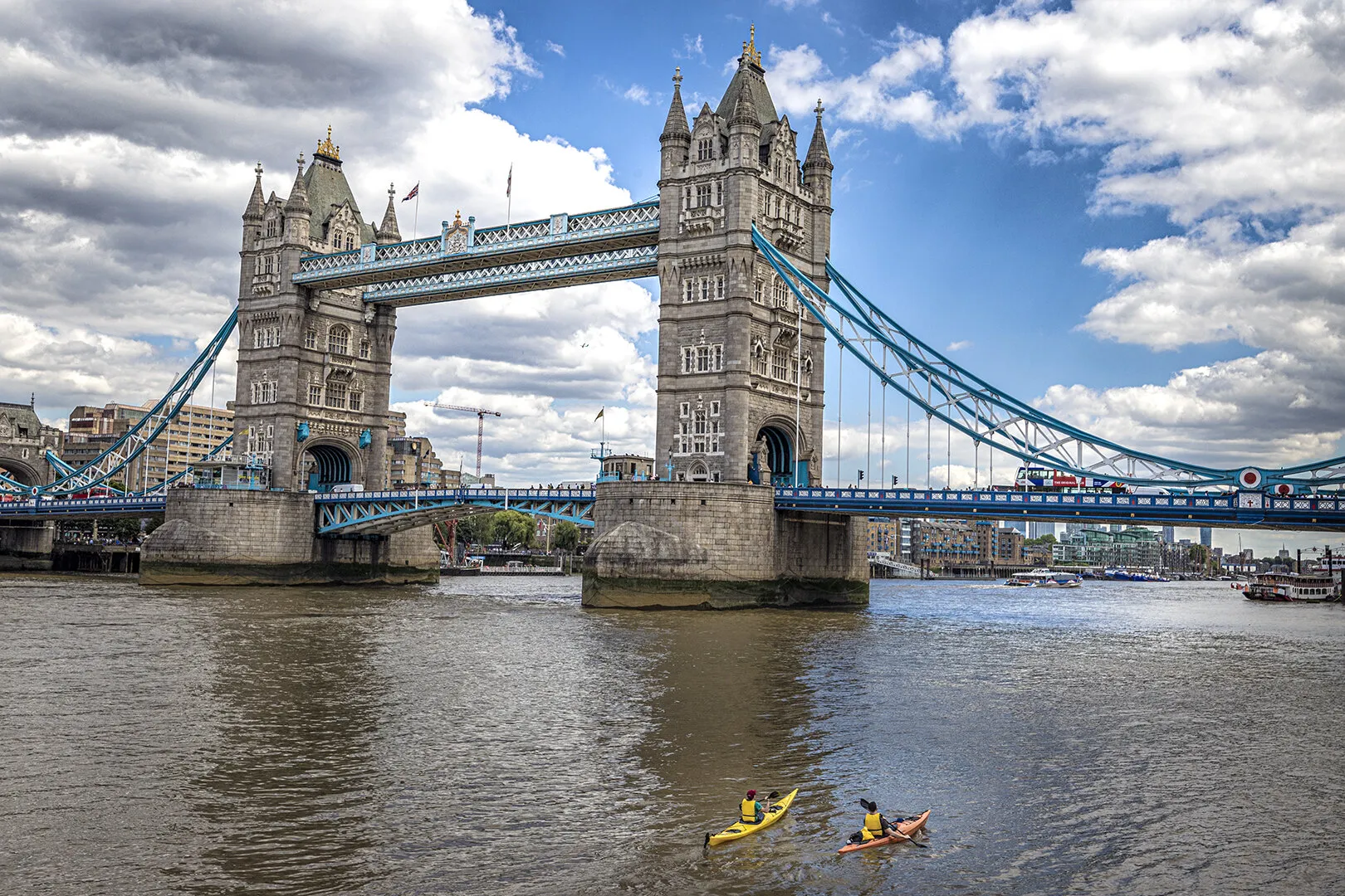 LONDON BRIDGE