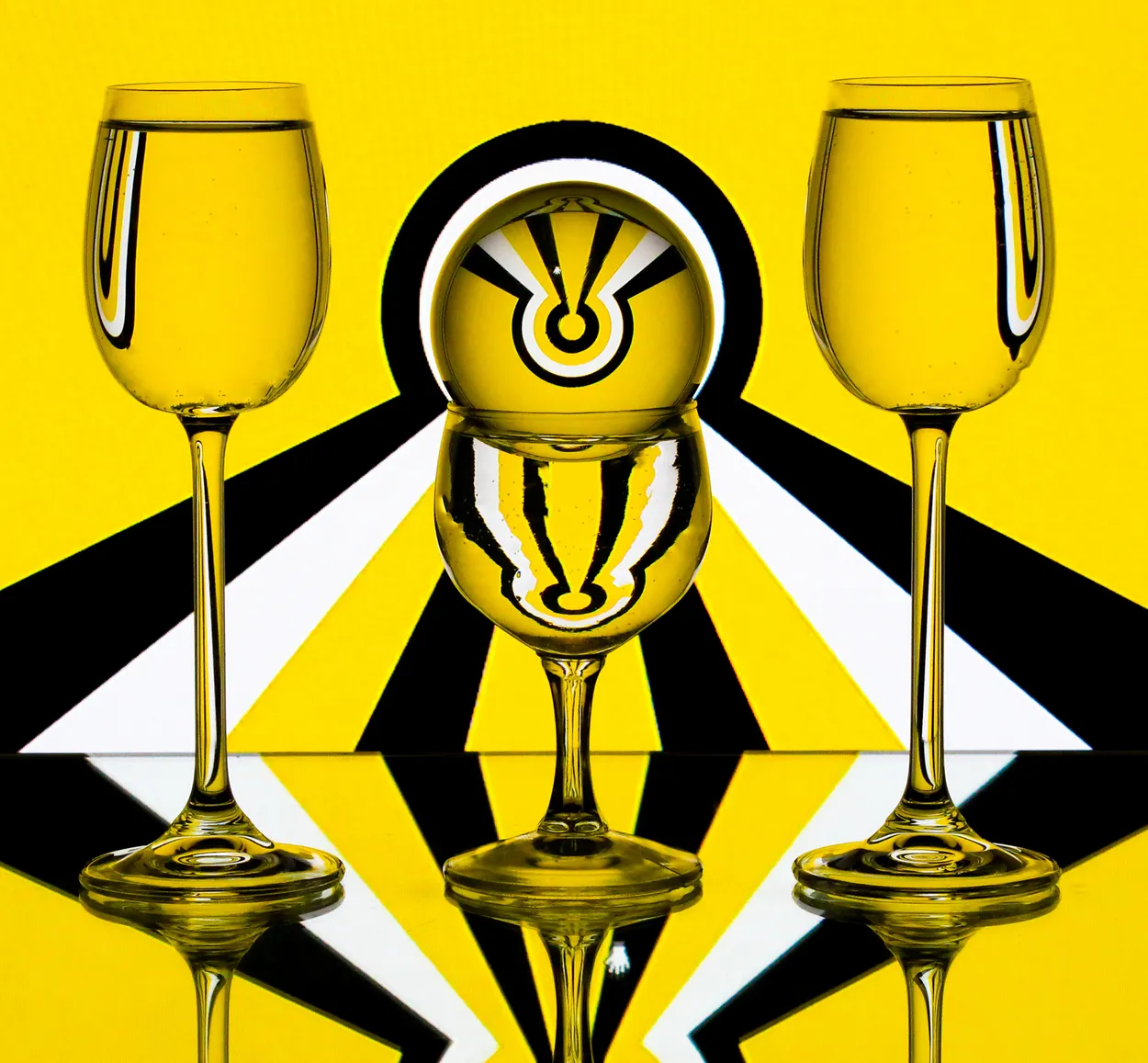glam glass- tri colour trick