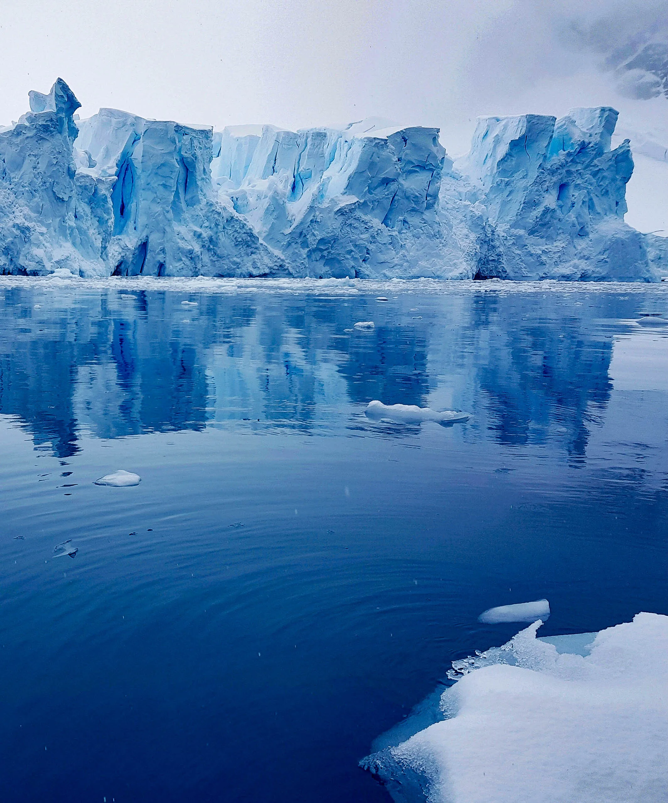 Still water in Antarctica