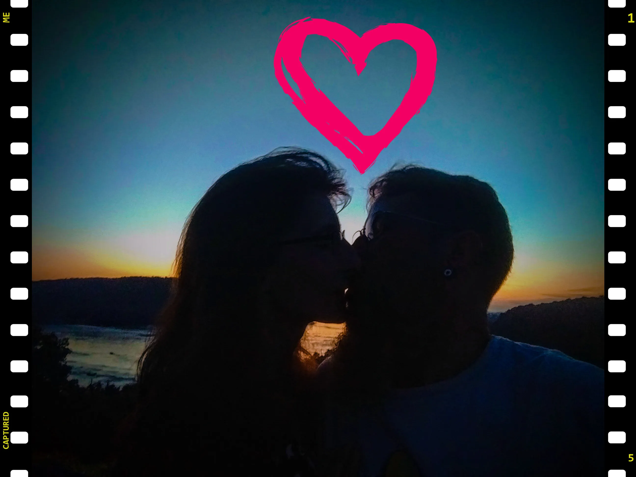 "" Sunset Kiss ""