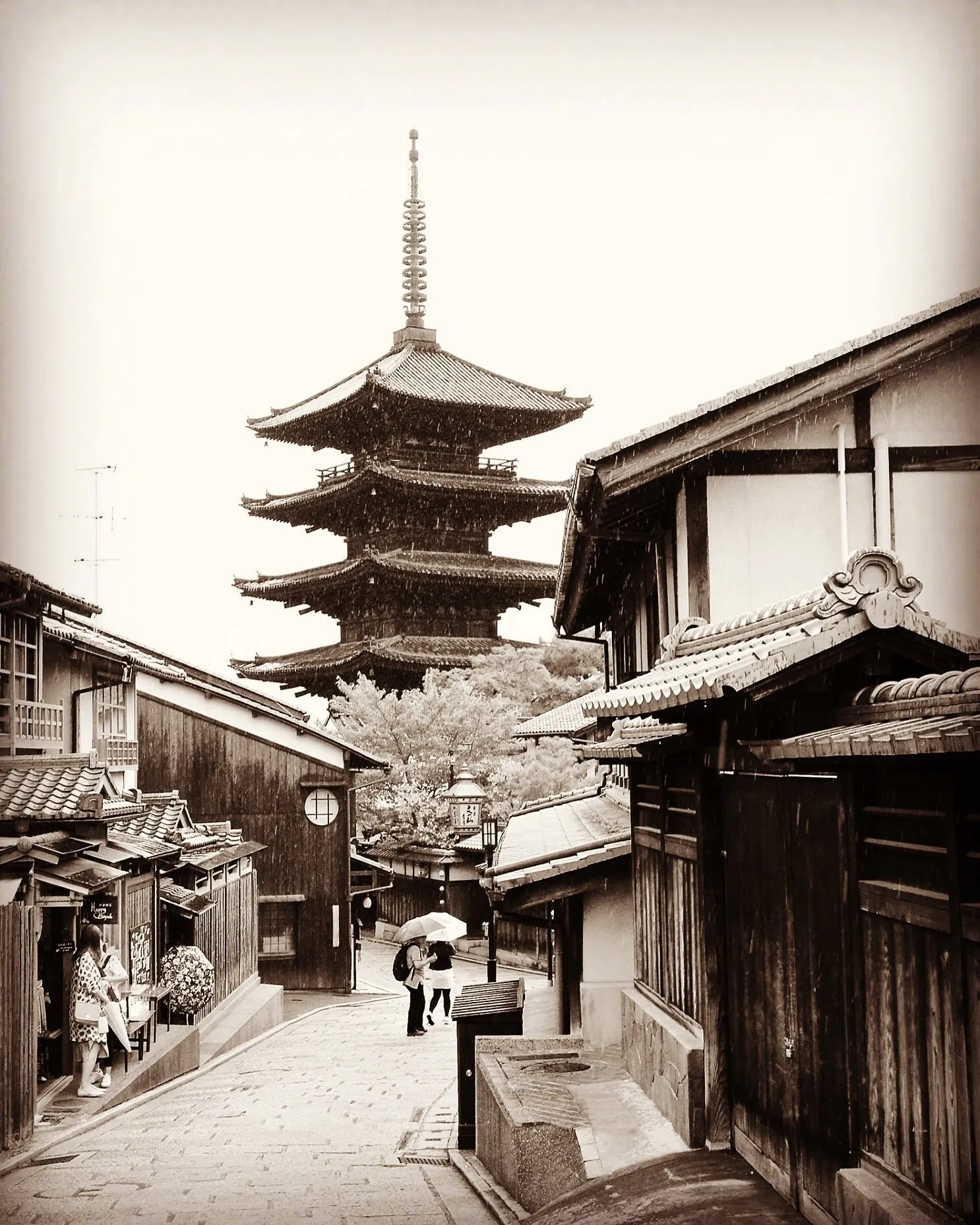 To-ji temple, Kyoto on a rainy day