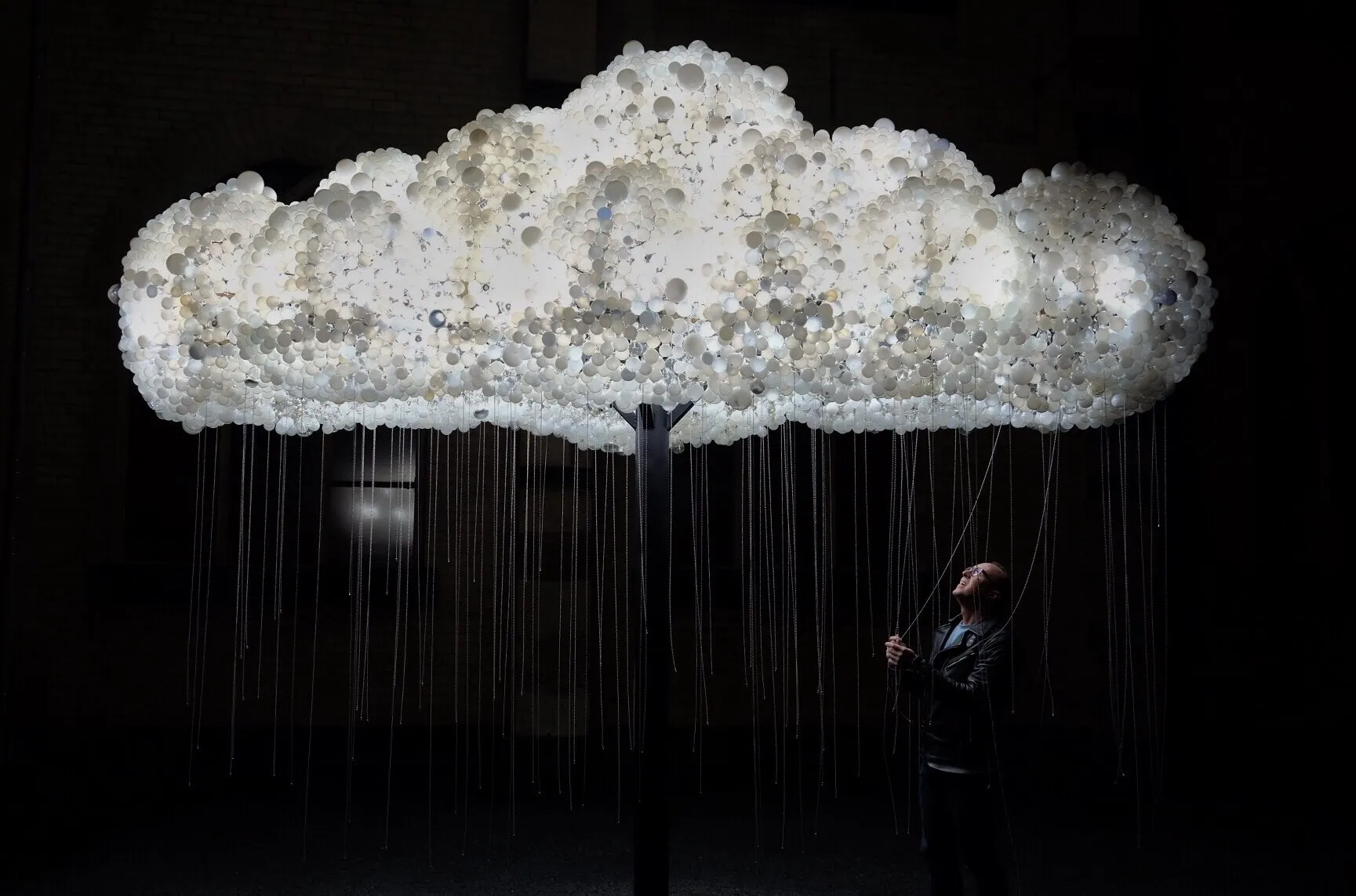 Another cloud made of light 💡