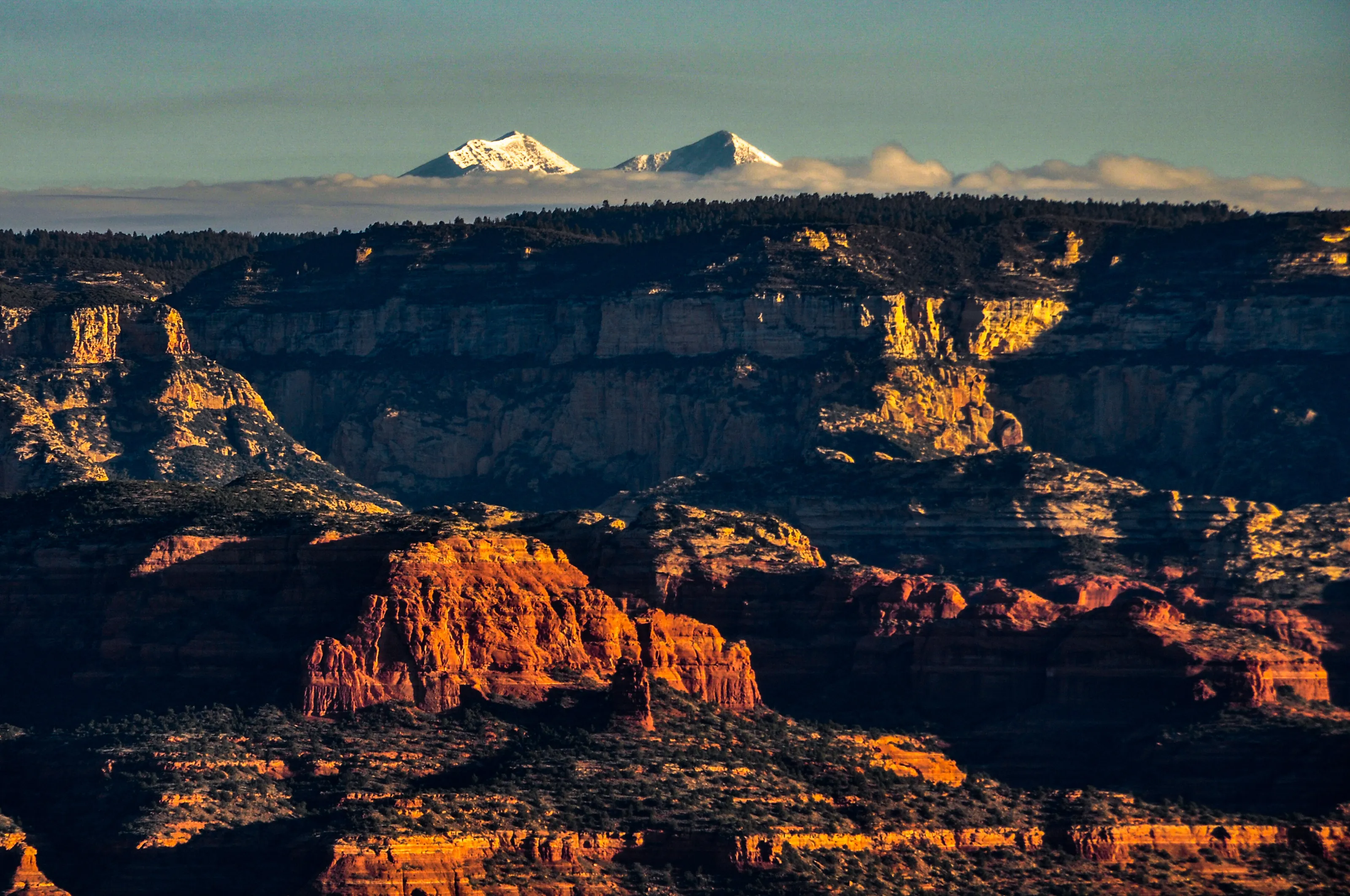 Sunrise between the snow and the desert