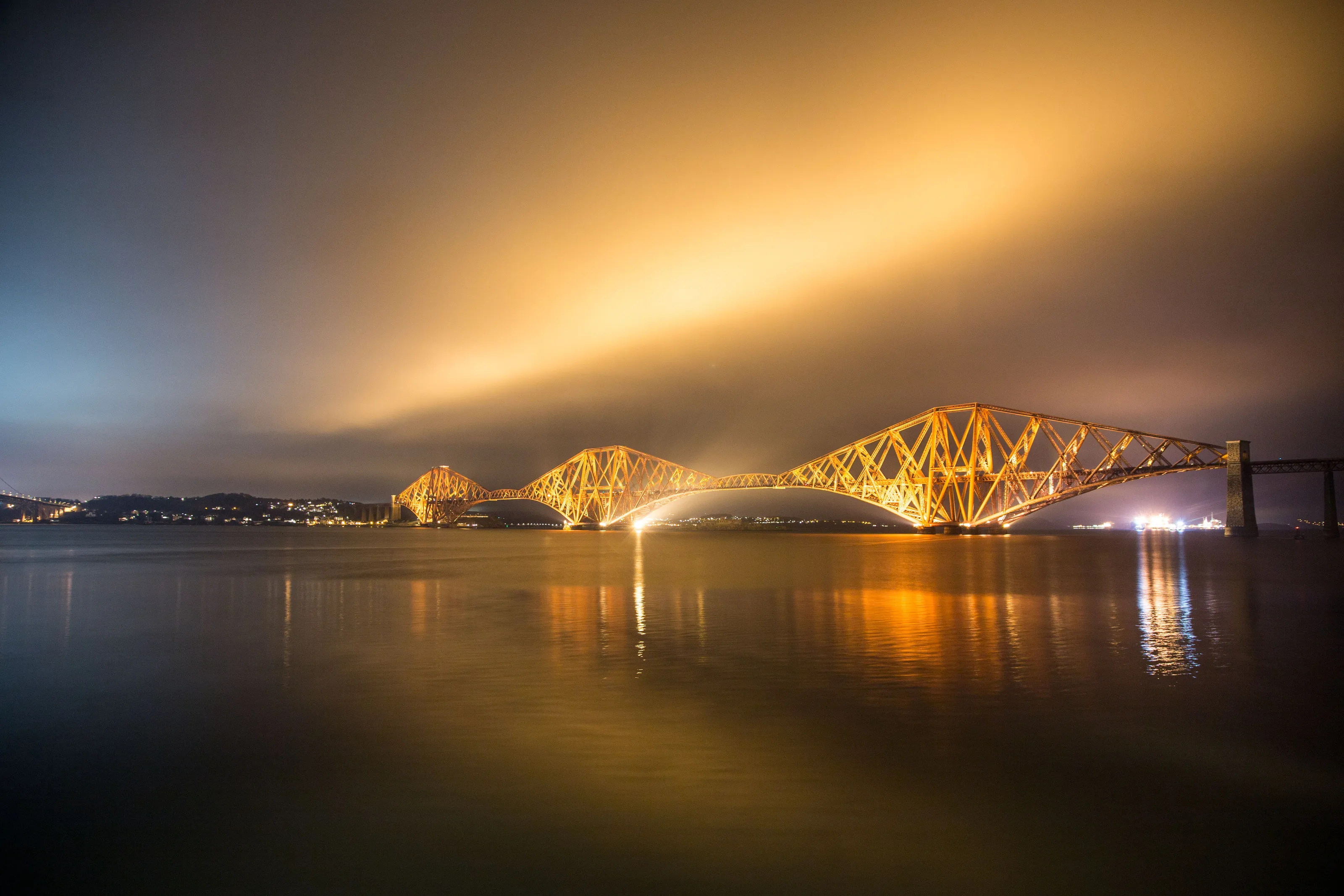 Skylighting over the Forth