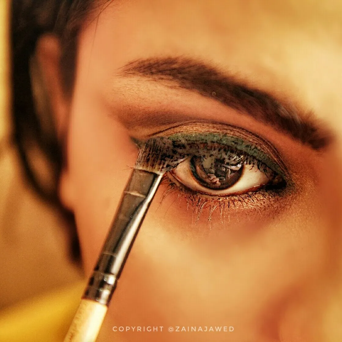 Hypnotic eye.