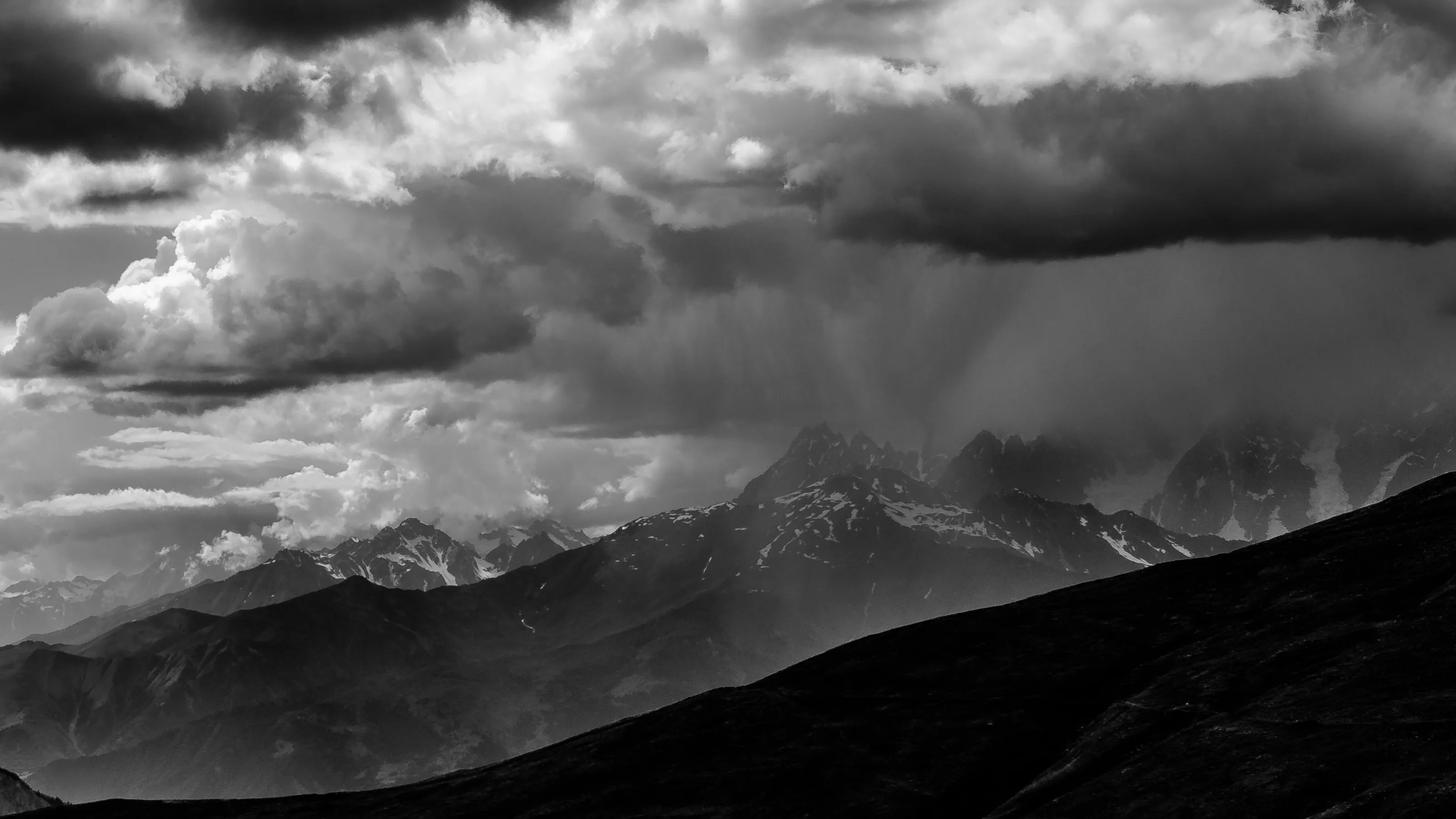 Storm on Tetnuldi peak