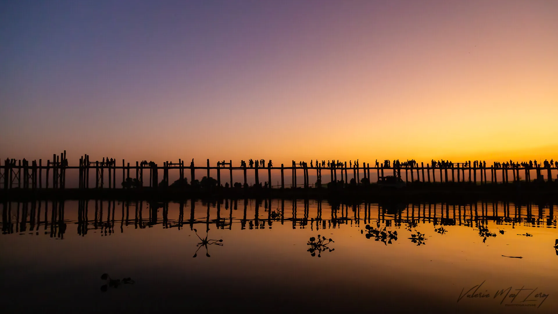 U Bein bridge in the sunset