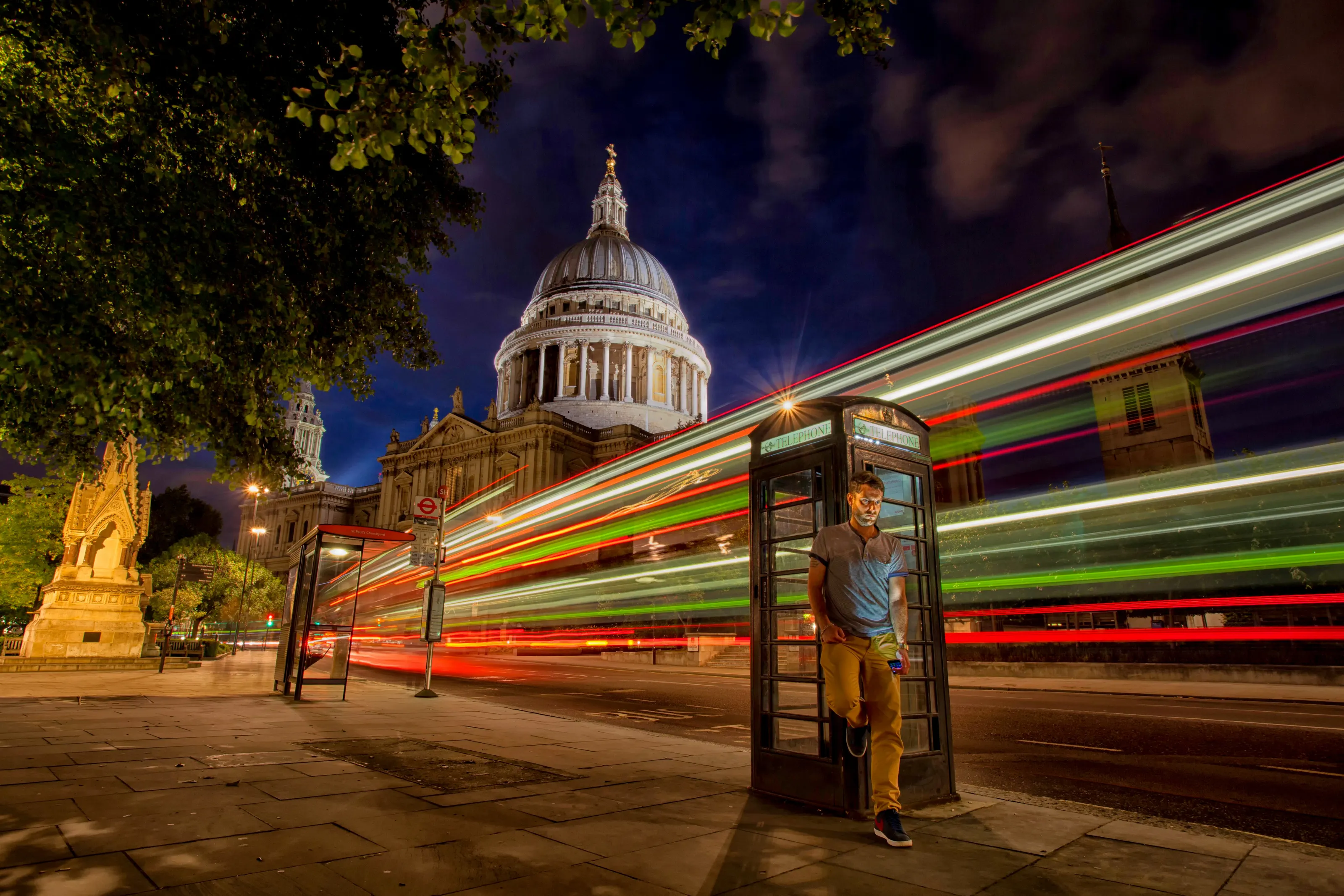 St Pauls & Bus
