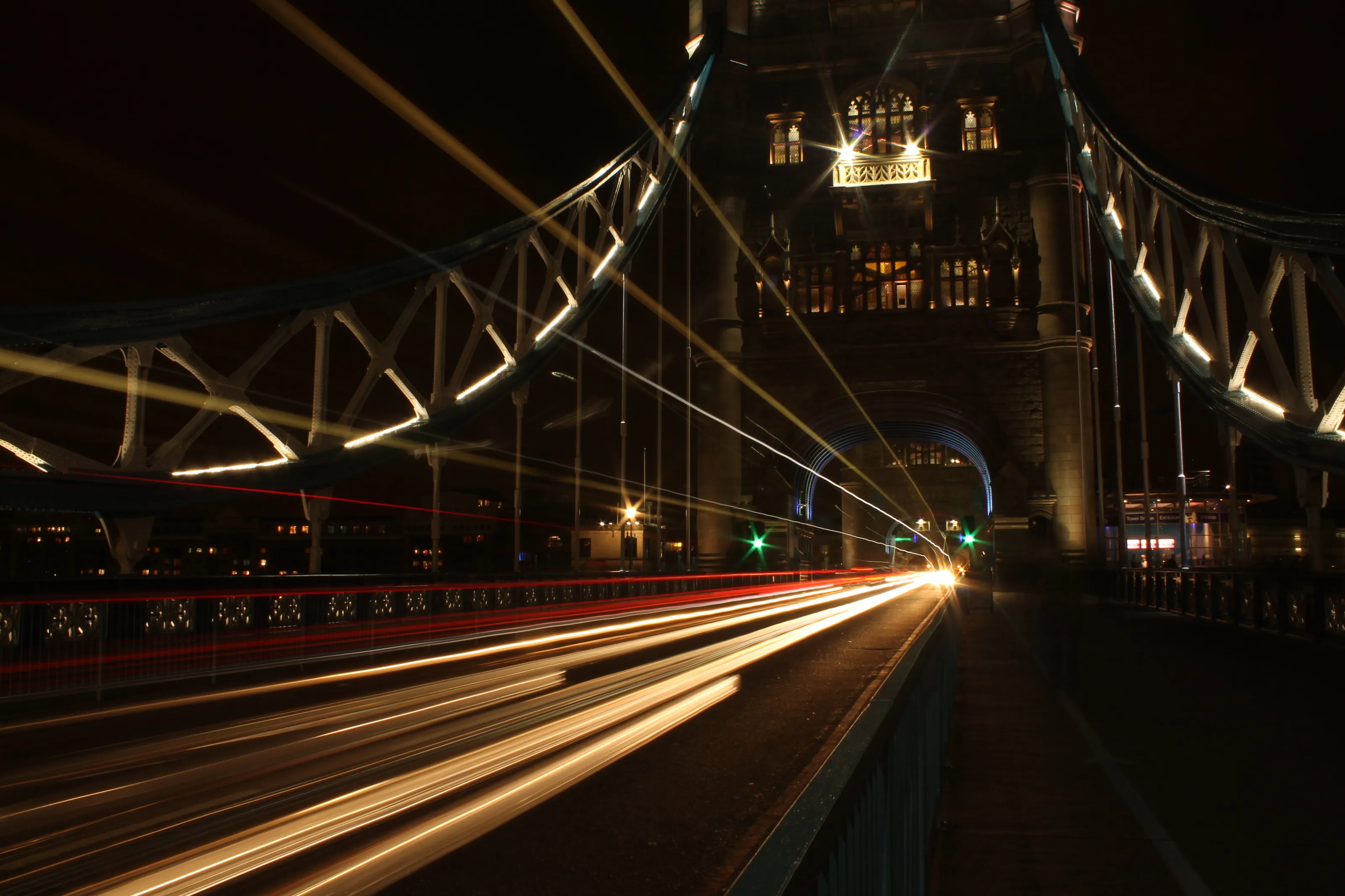 LONDON BRIDGE.