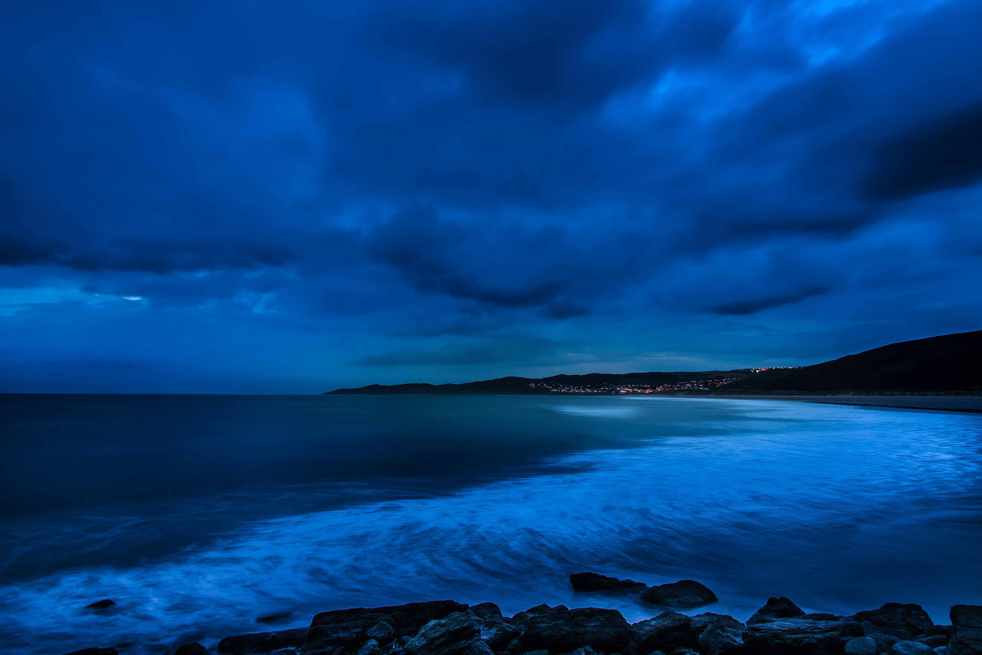 Deep blue ocean at dusk