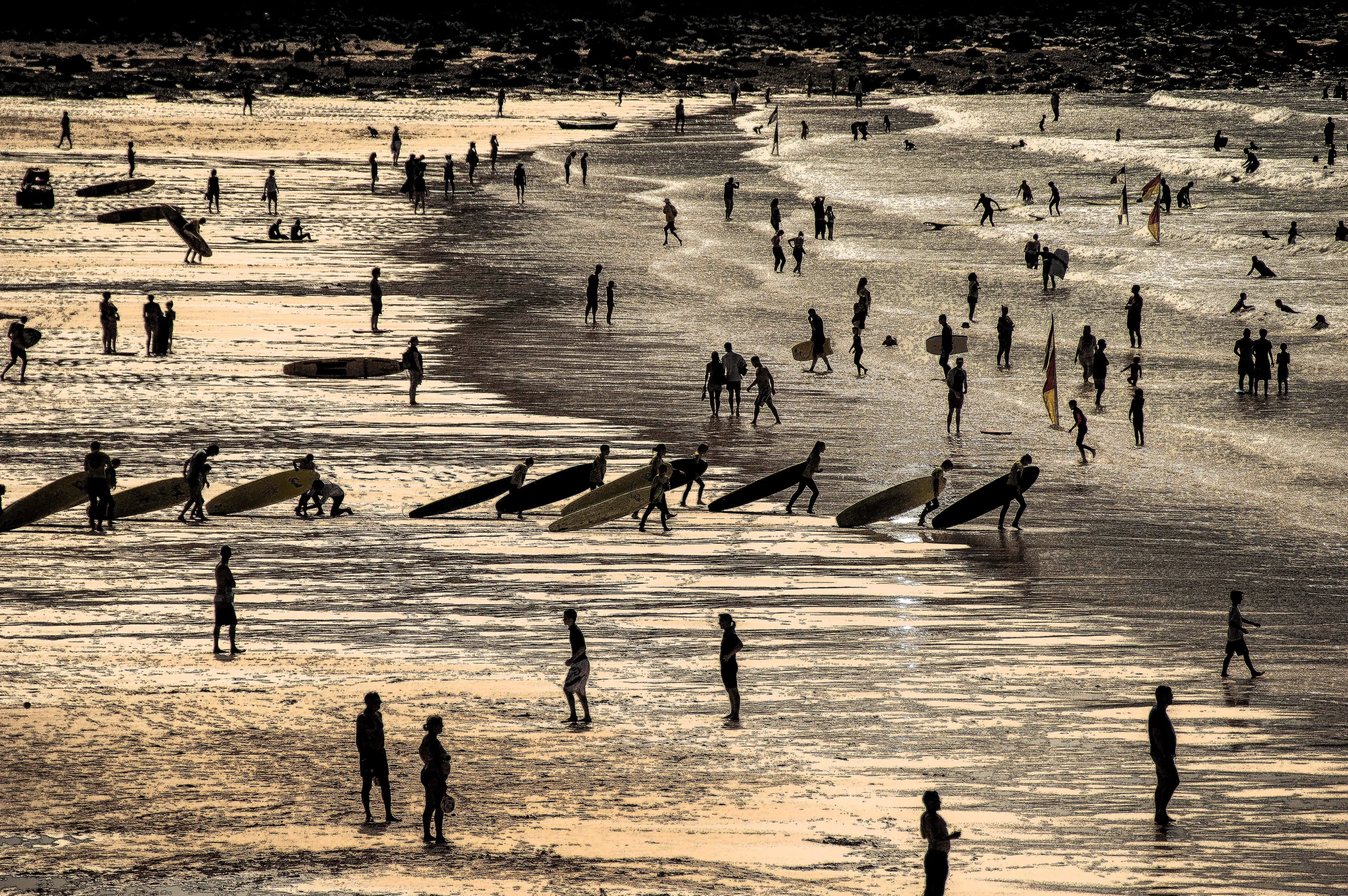 Lowry style surfers