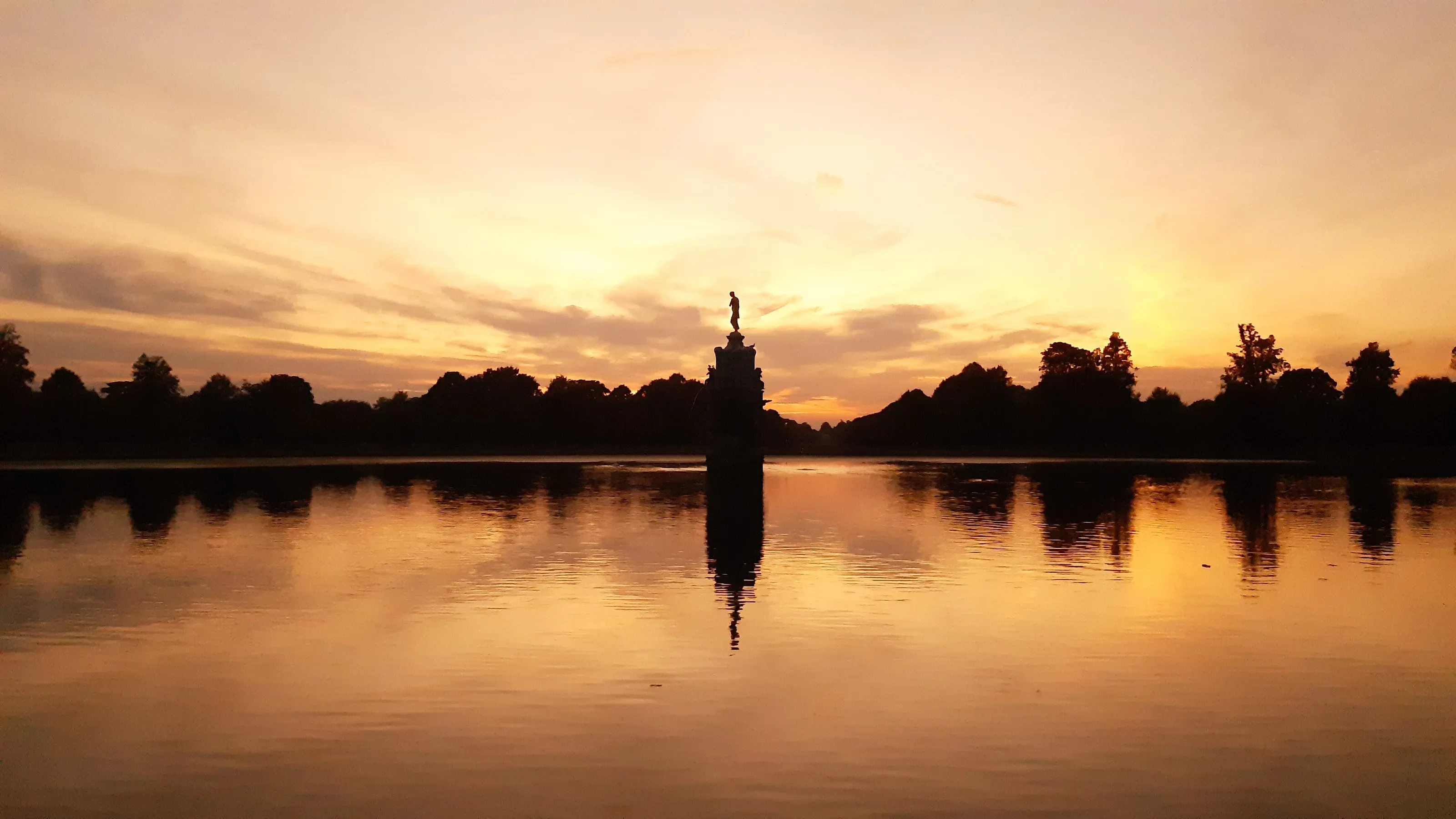 Diana Fountain at sunset