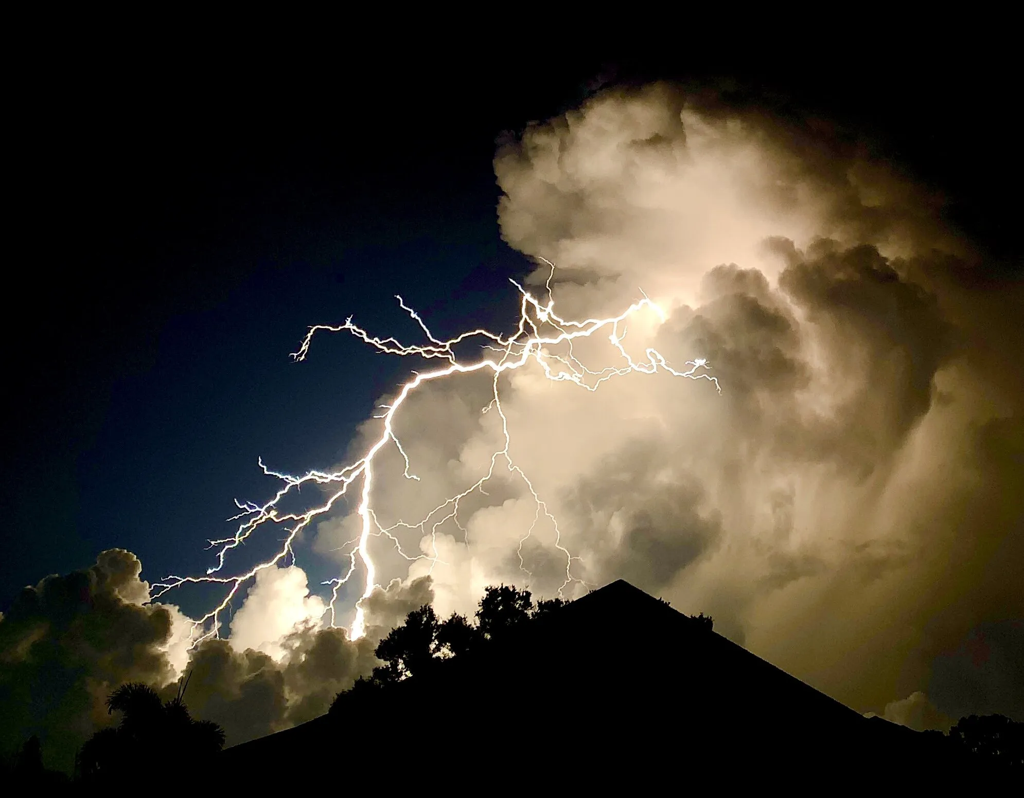Dancing Lightning