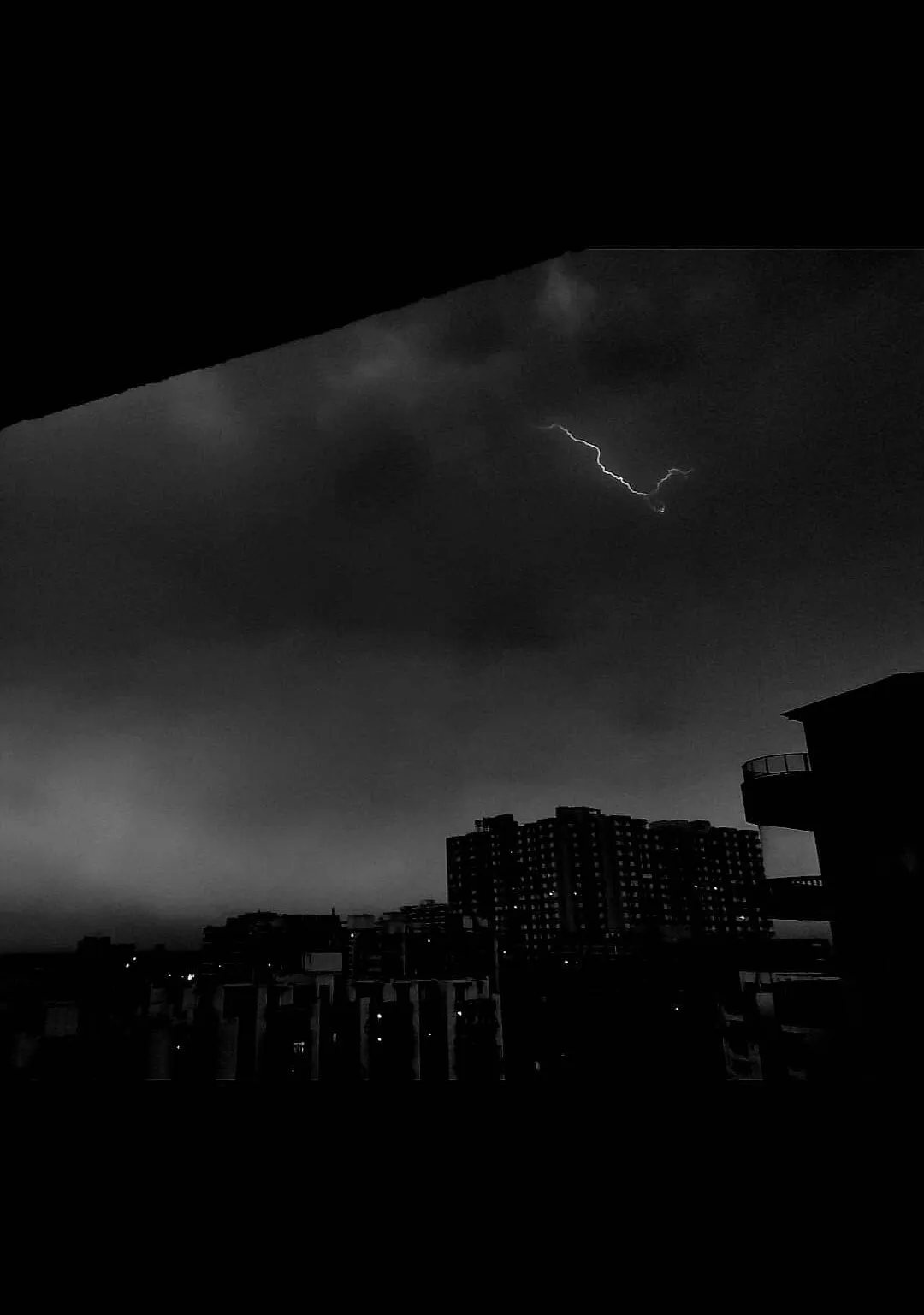 Thunder night , sleep tight