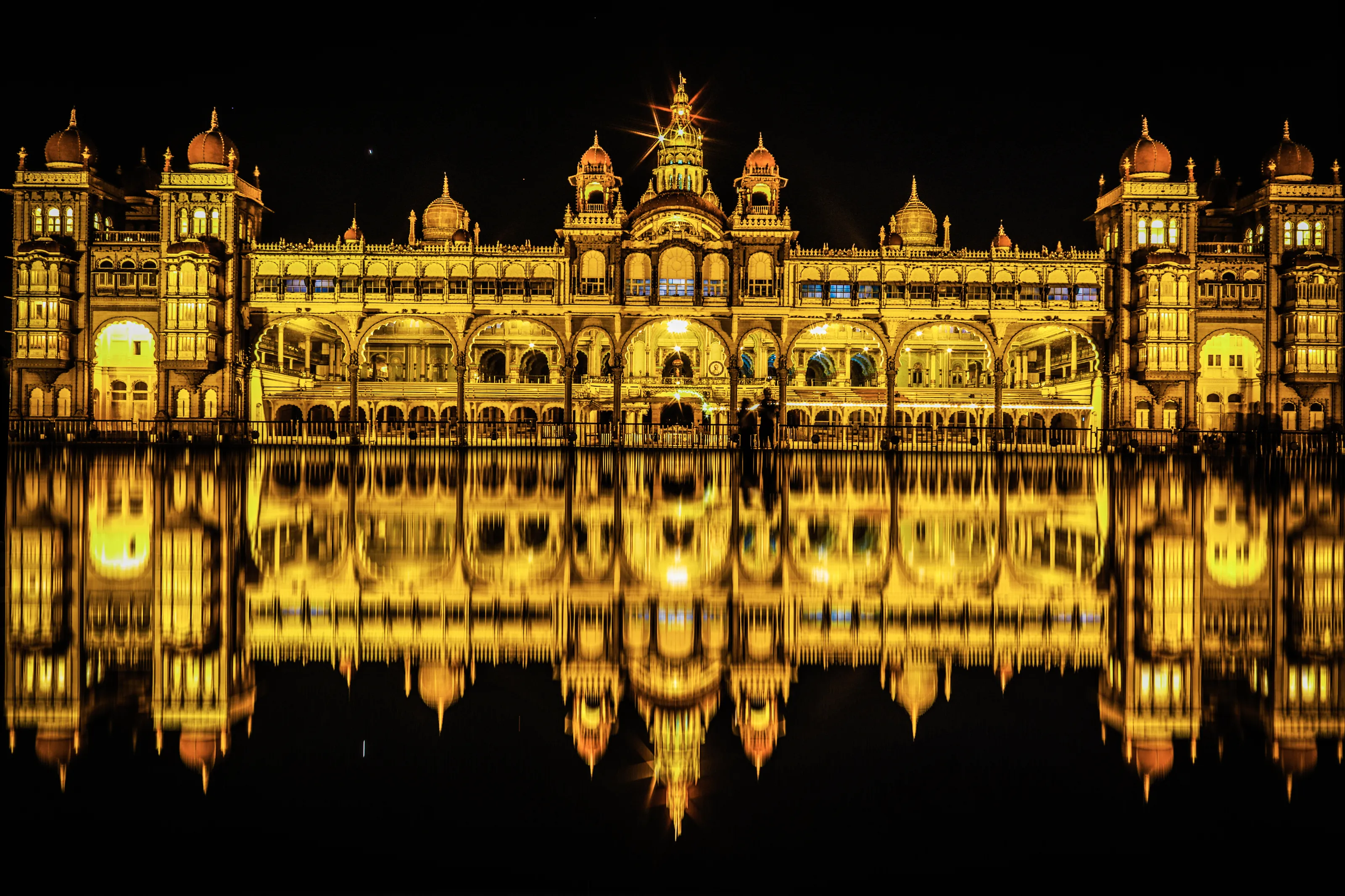 THE AMBA VILASA PALACE OF MYSORE