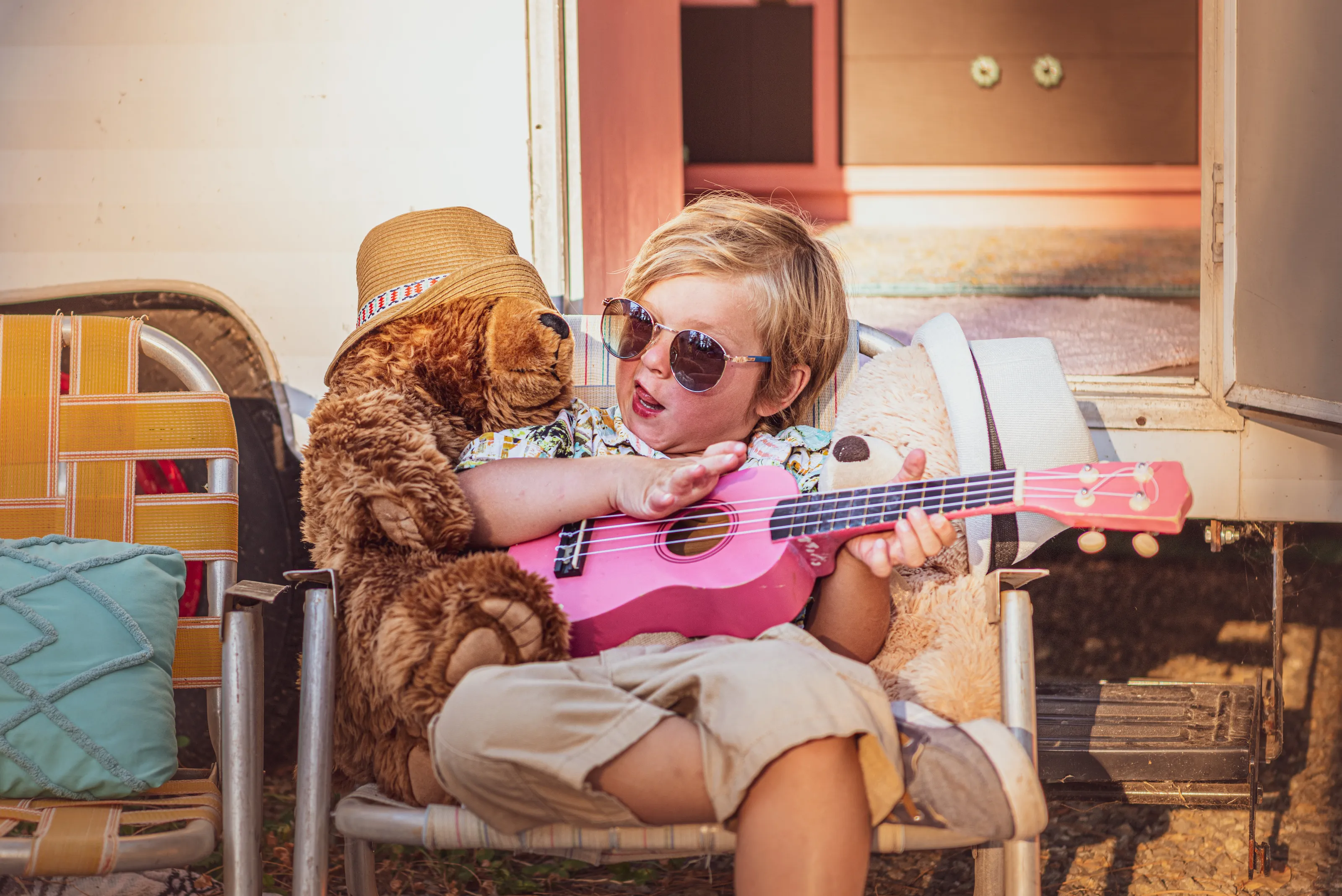 Just singing to my bear