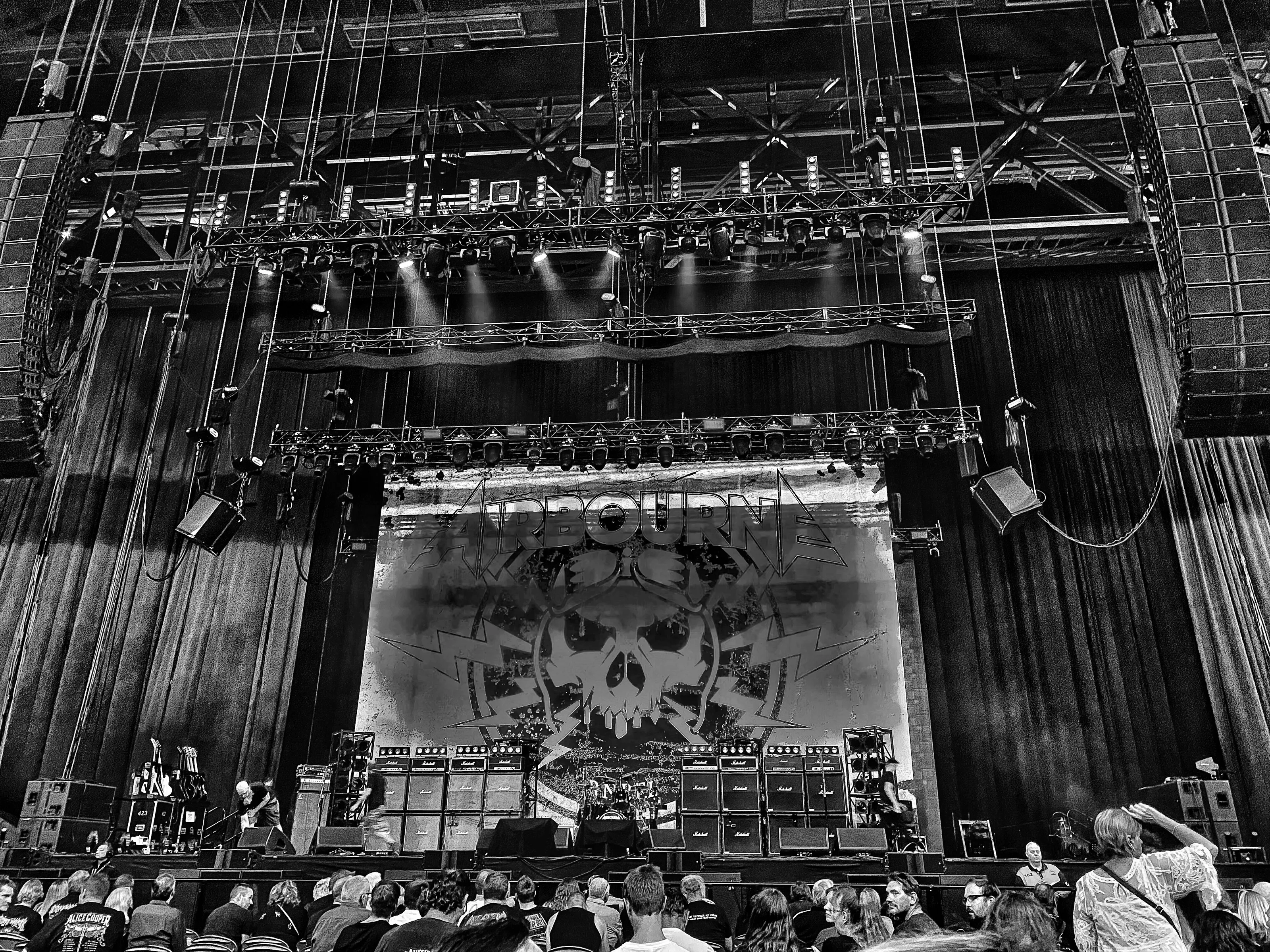 Airbourne stage!