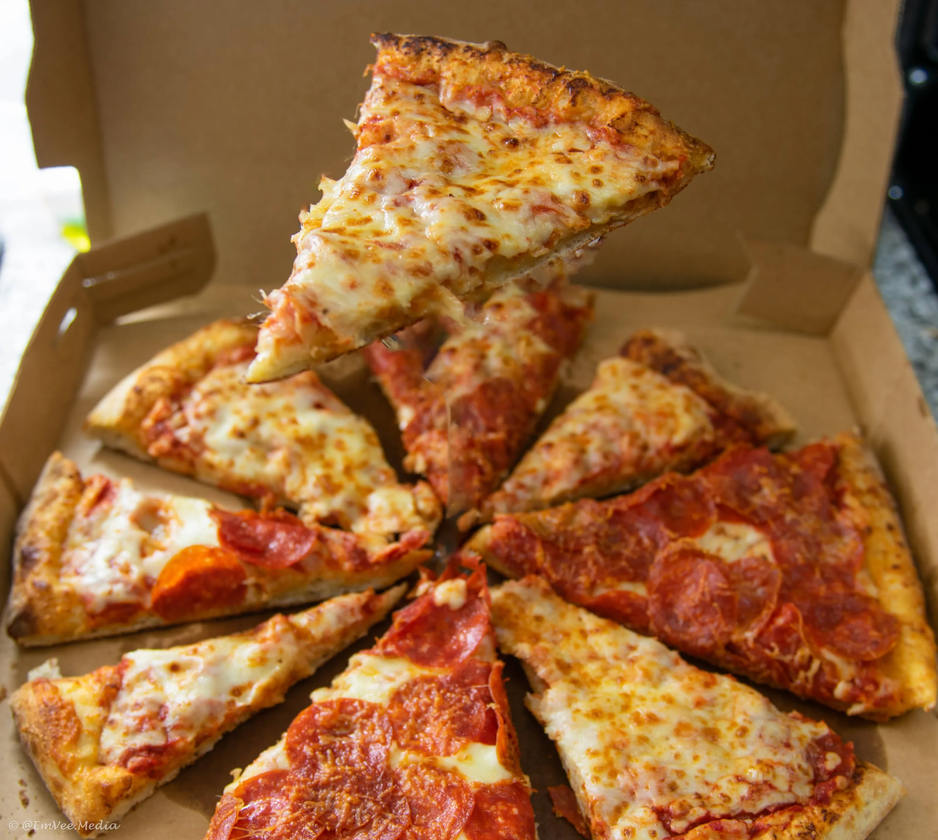 Floating Pizza!