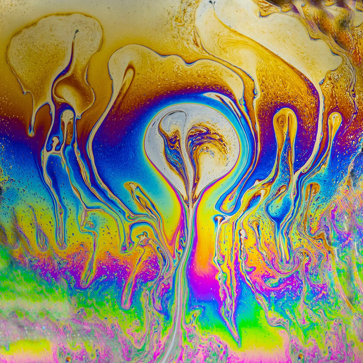 Soap bubble colours