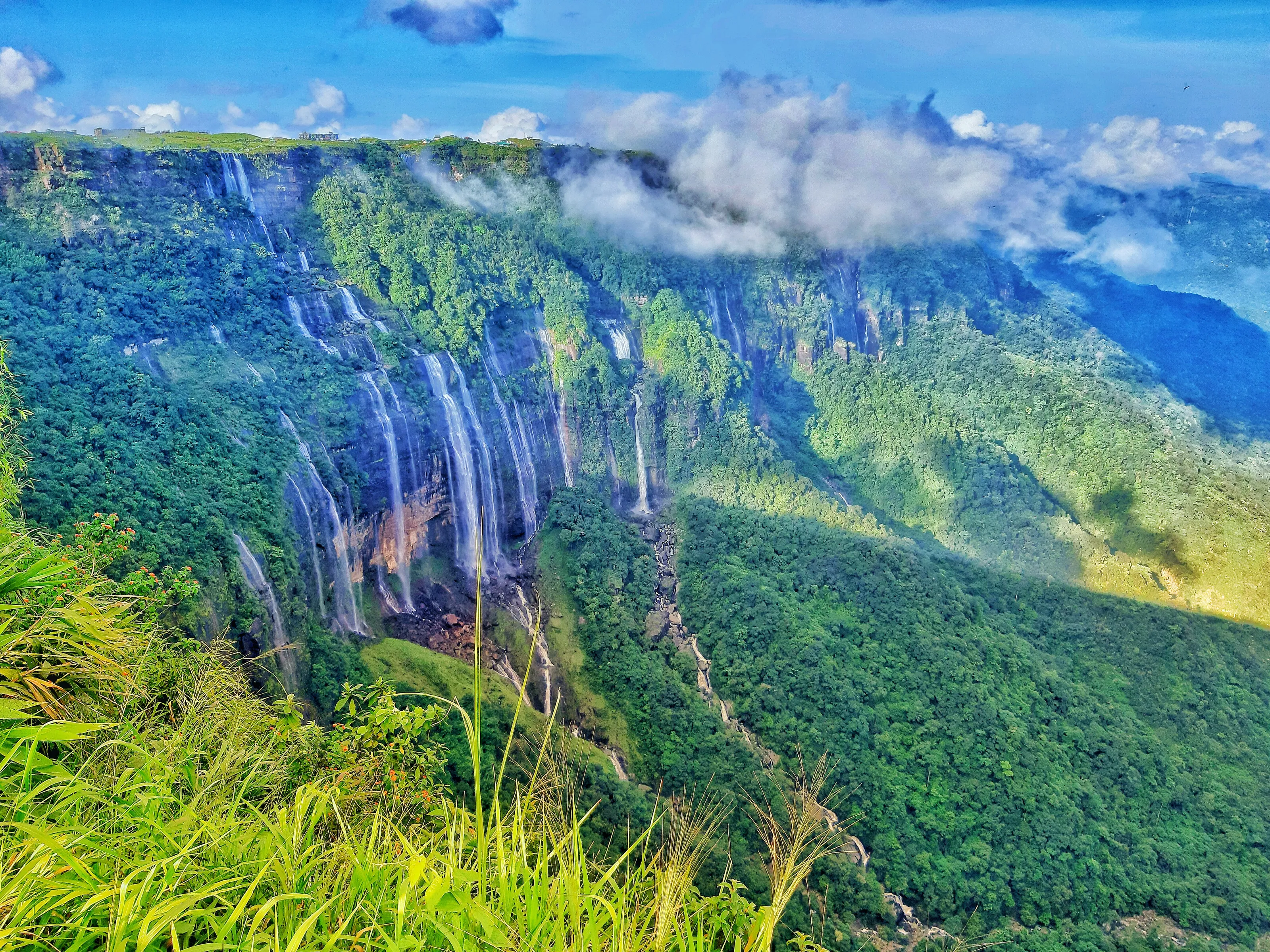 Seven sister falls