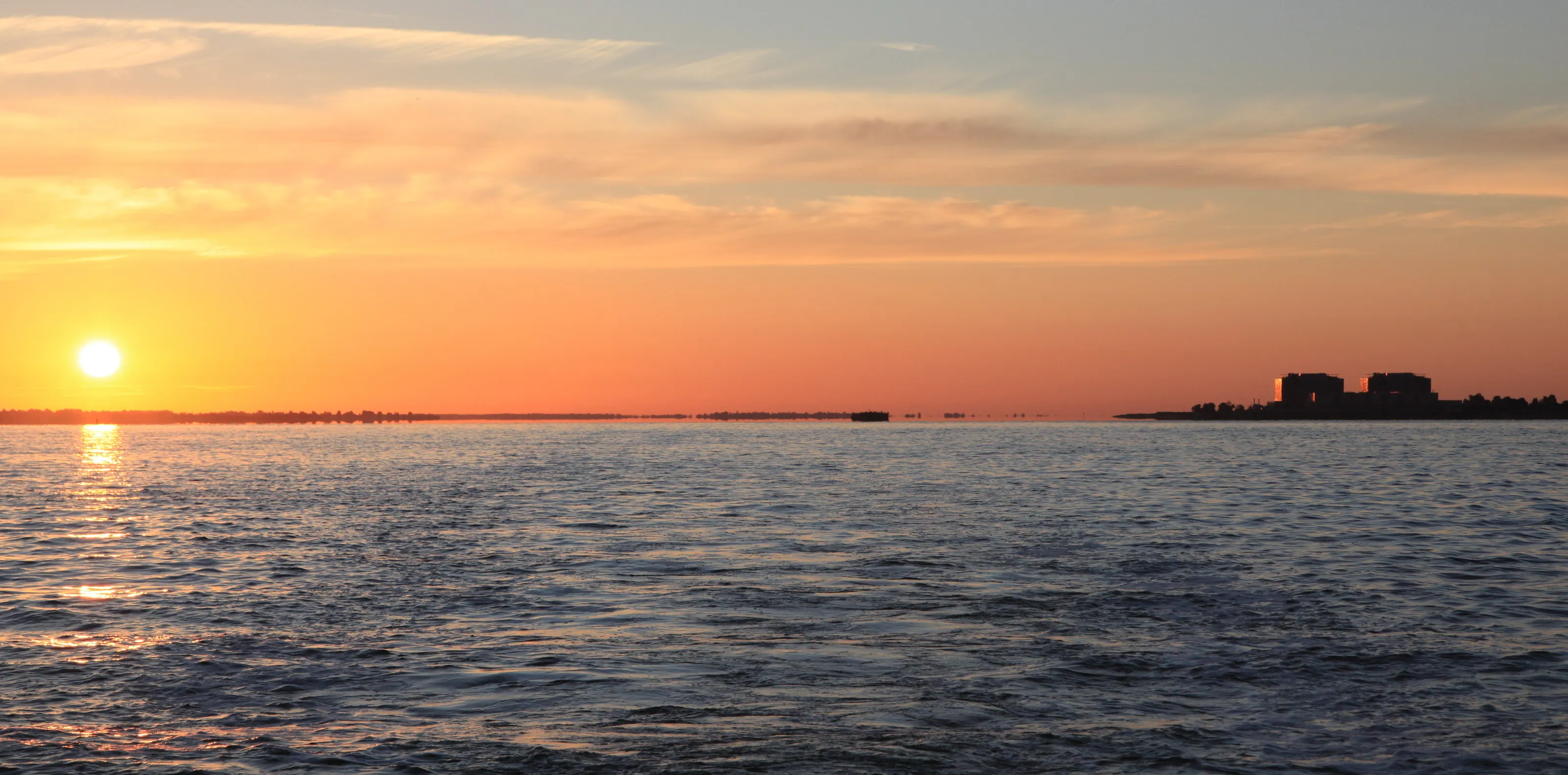 4 am oyster dredging