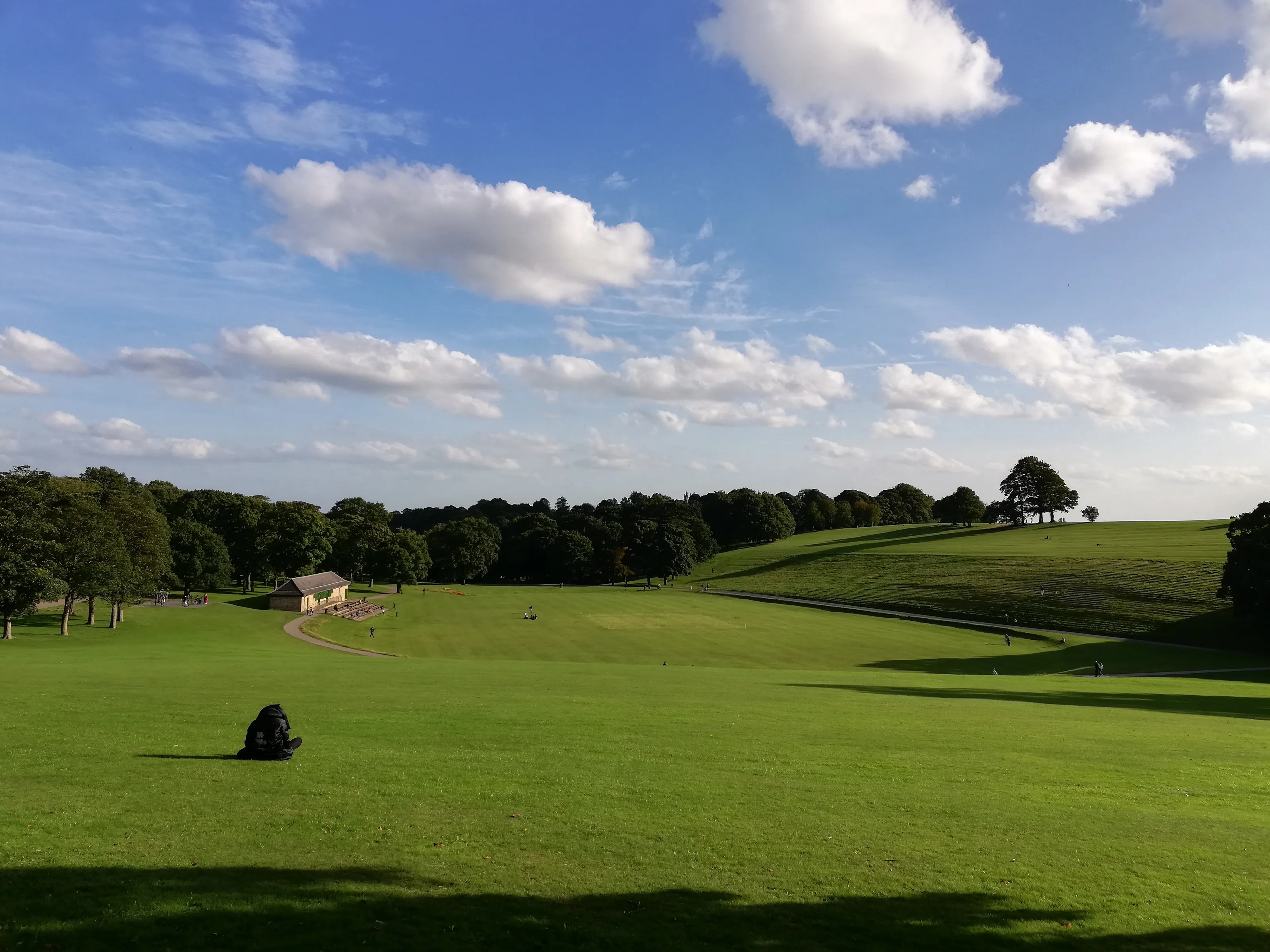 Sunny day at Roundhay Park (Leeds, United Kingdom)