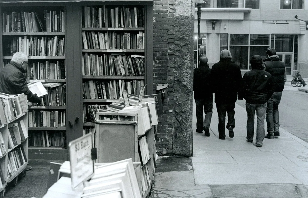 COLD BOSTON BOOKS