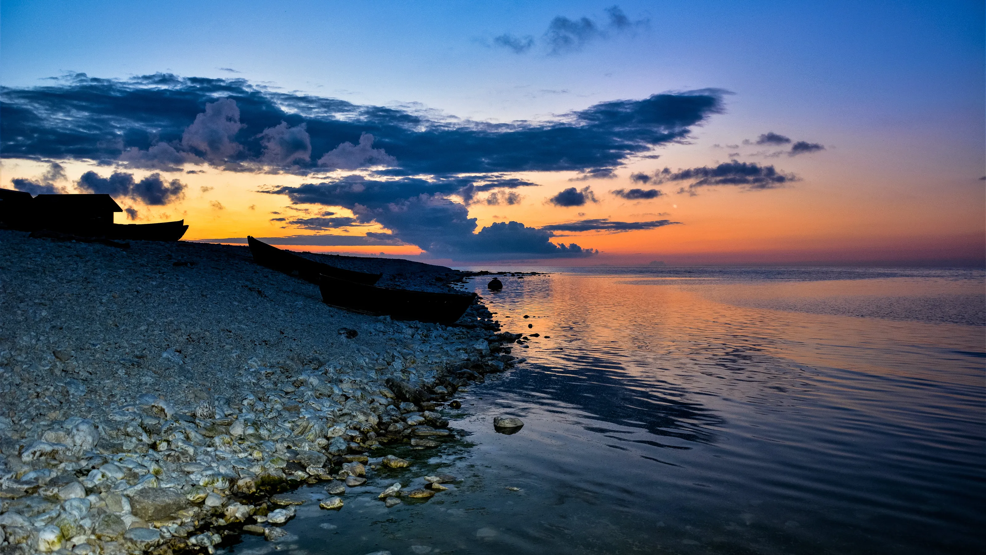 Sunset at Helgumannen