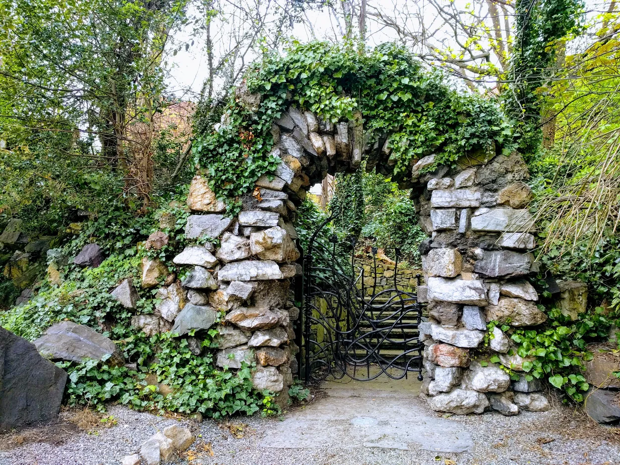 Entry 9404017
