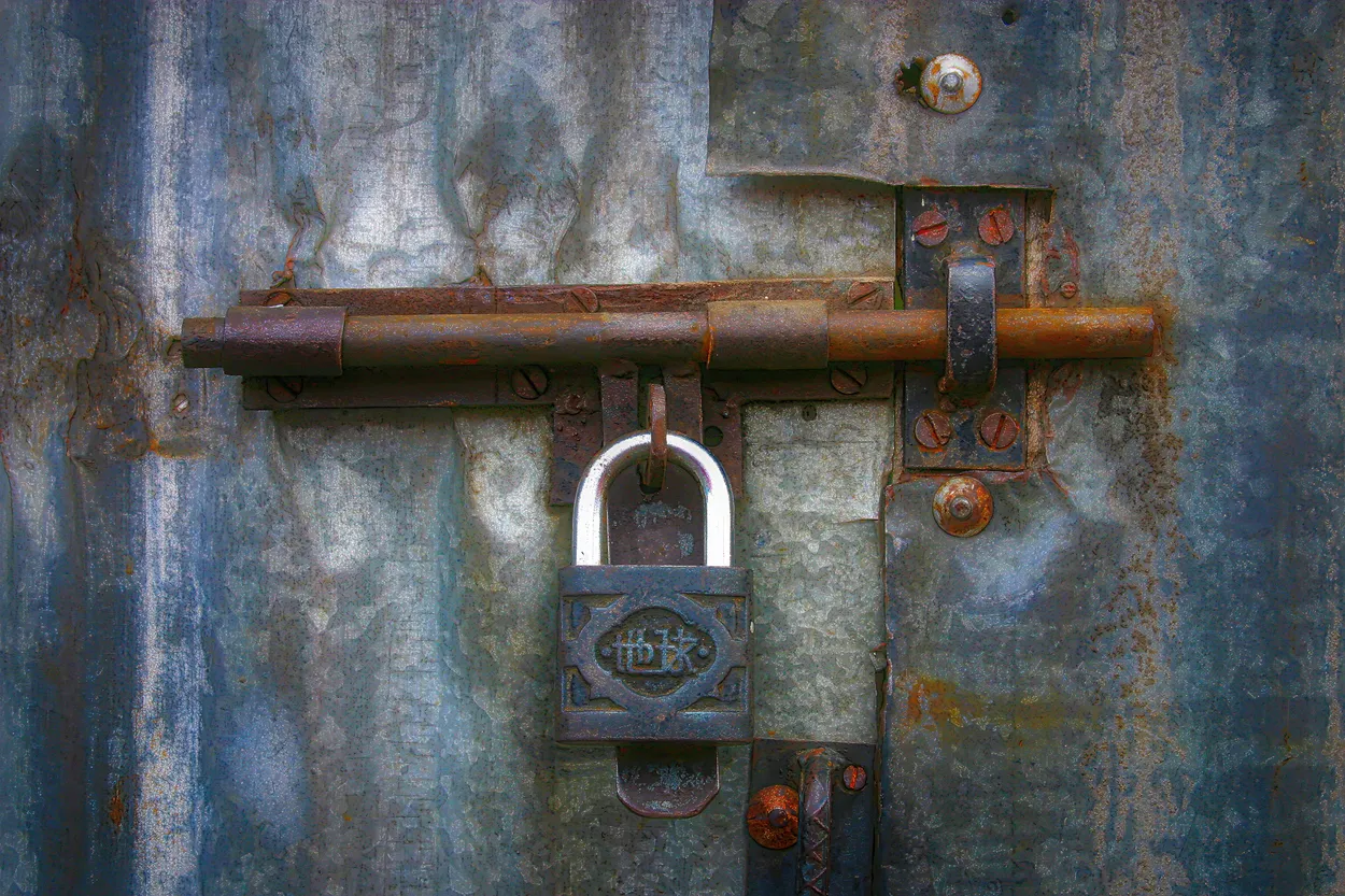 Entry 15805460