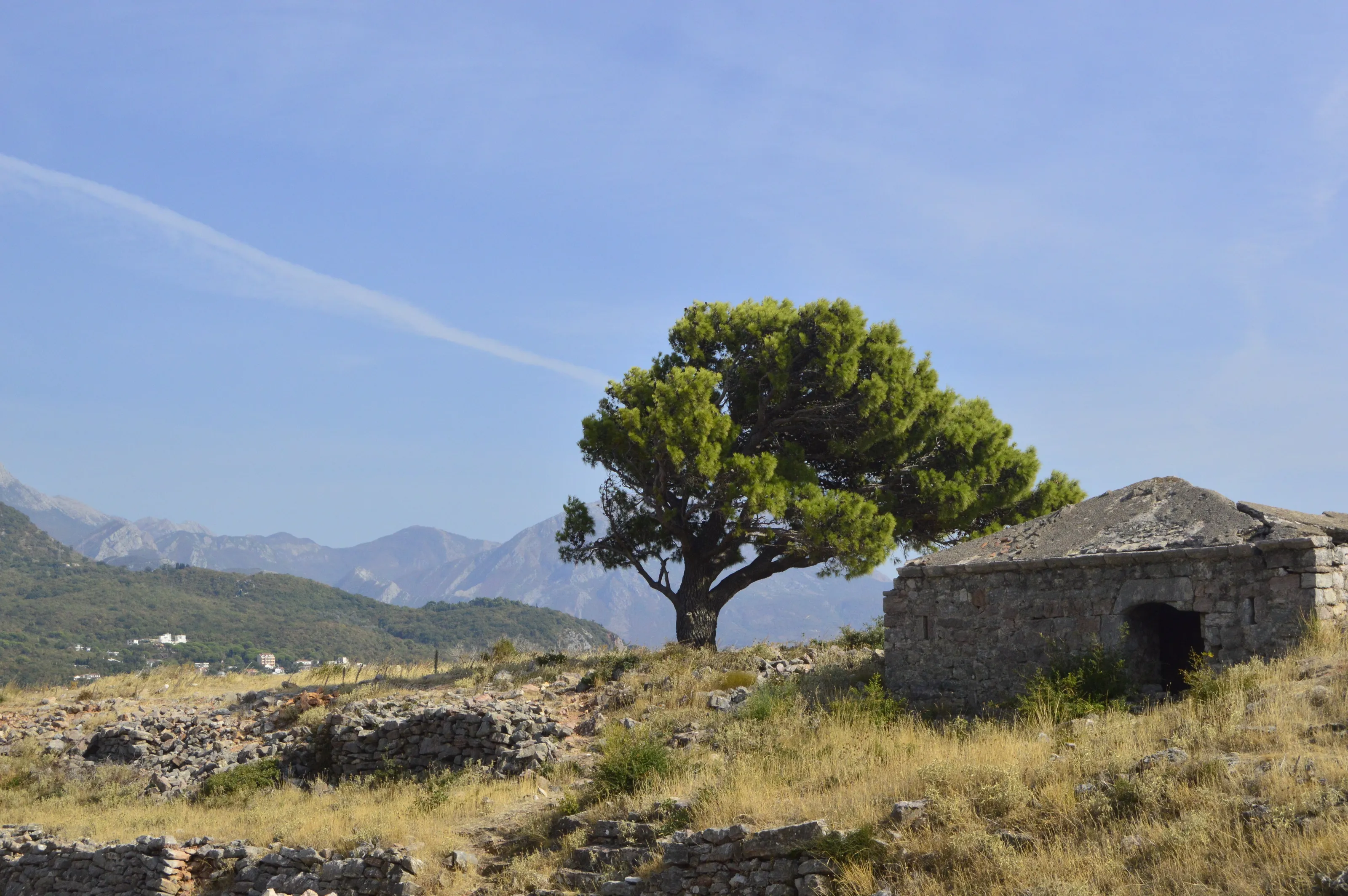 The fortress in the hills