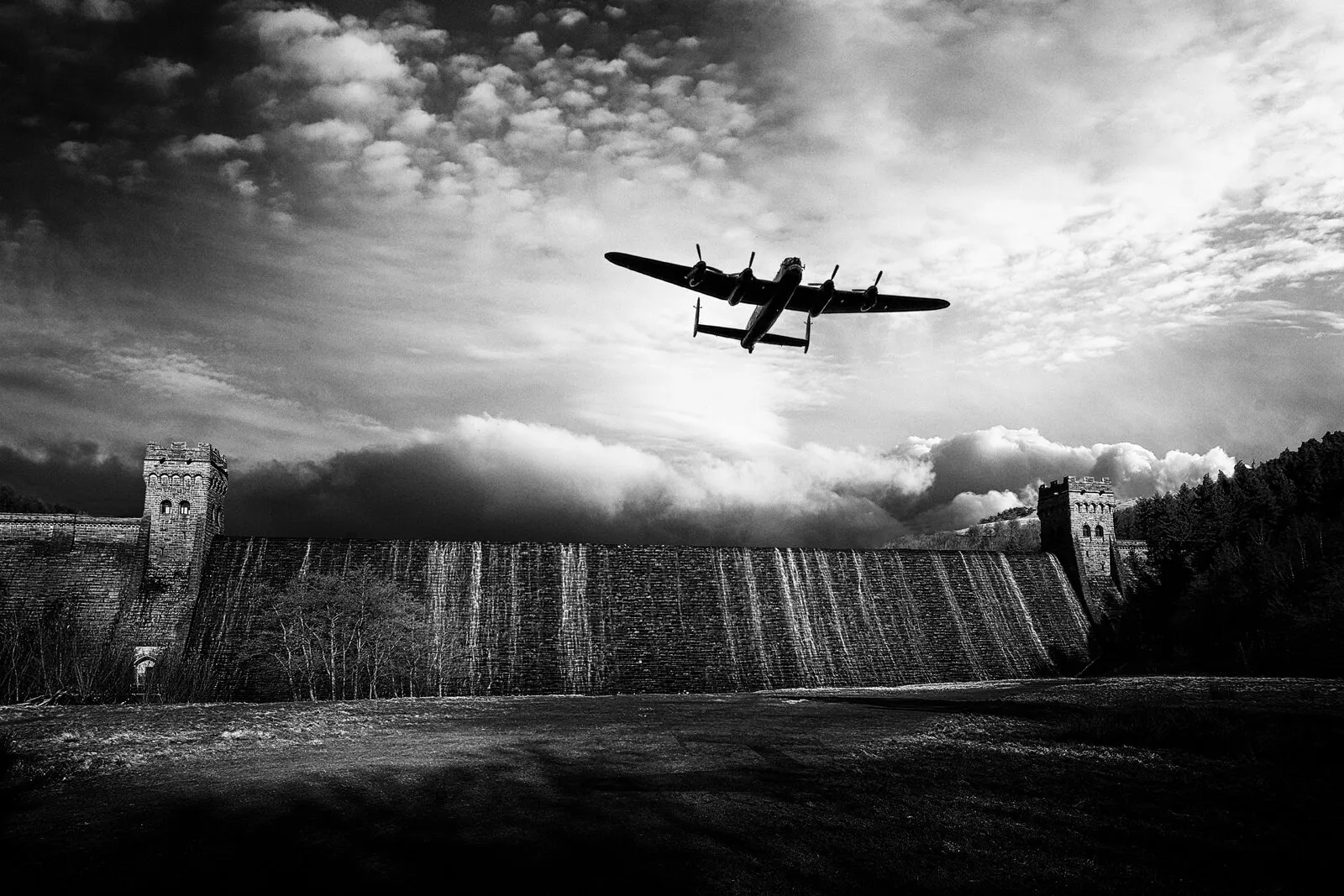 Lancaster Bomber over Derwent Dam