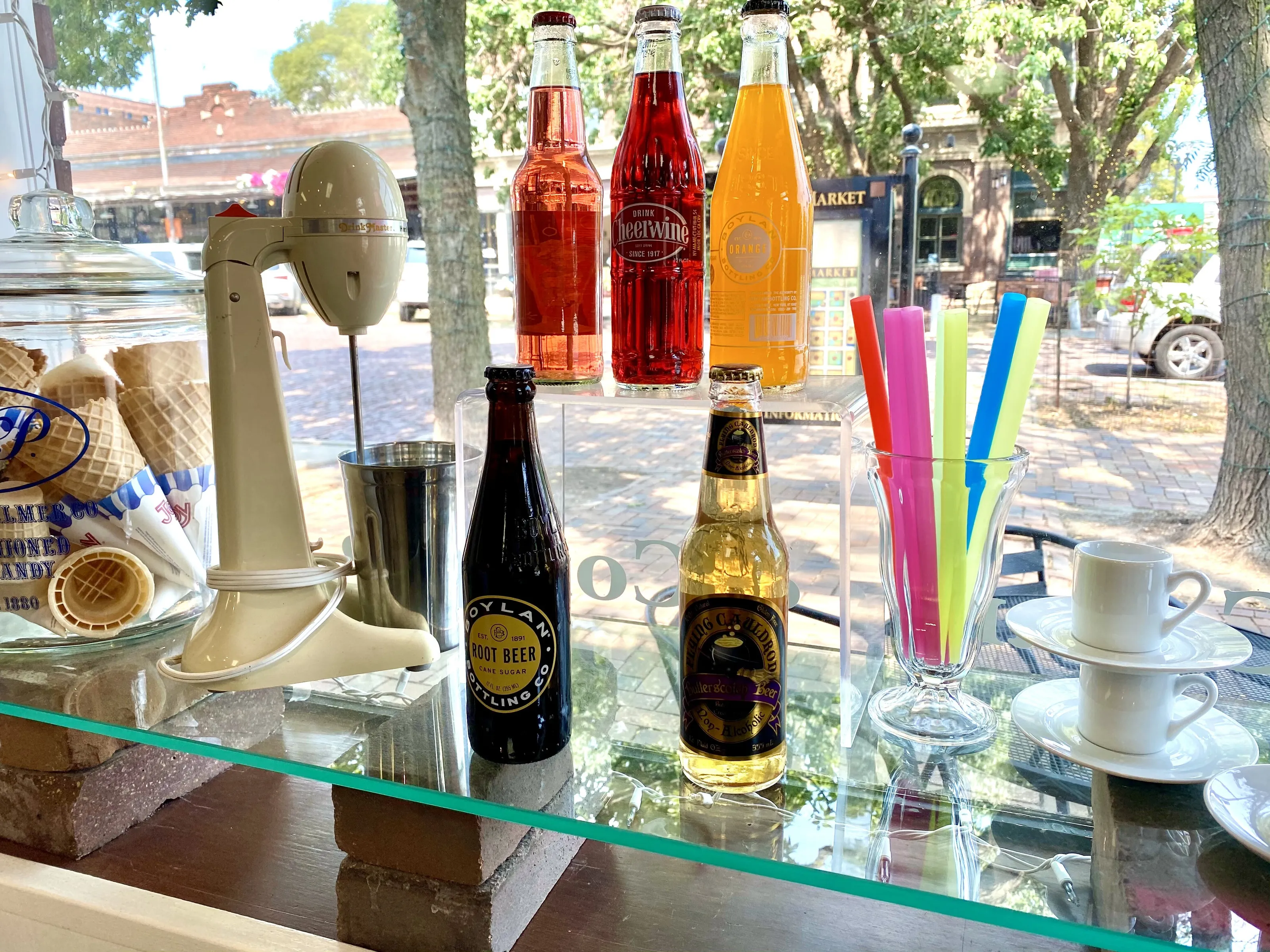 Mom and Pop Shop