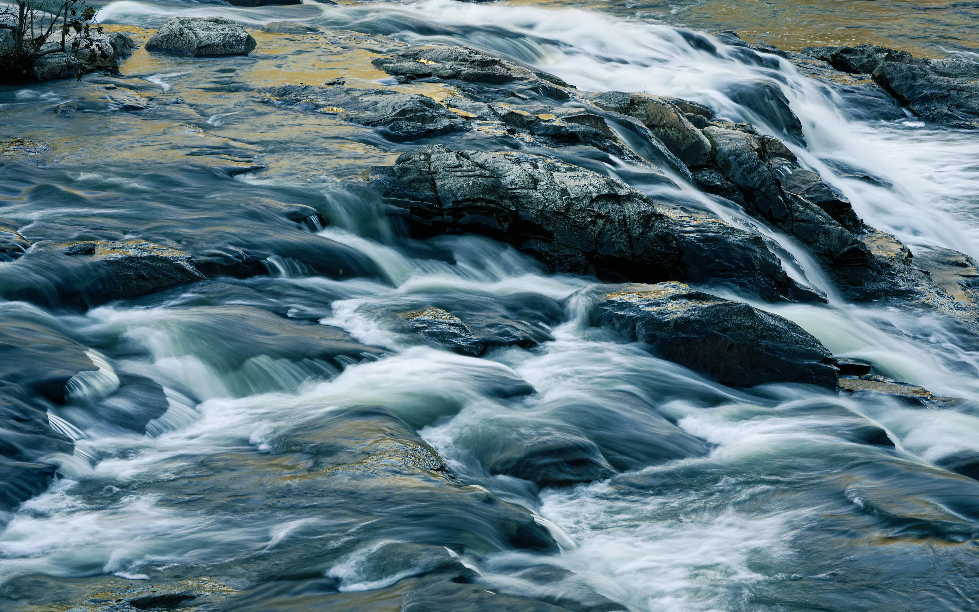 turbulent calm