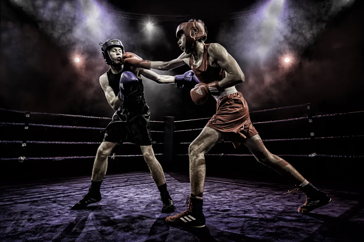 Boxing , round 3