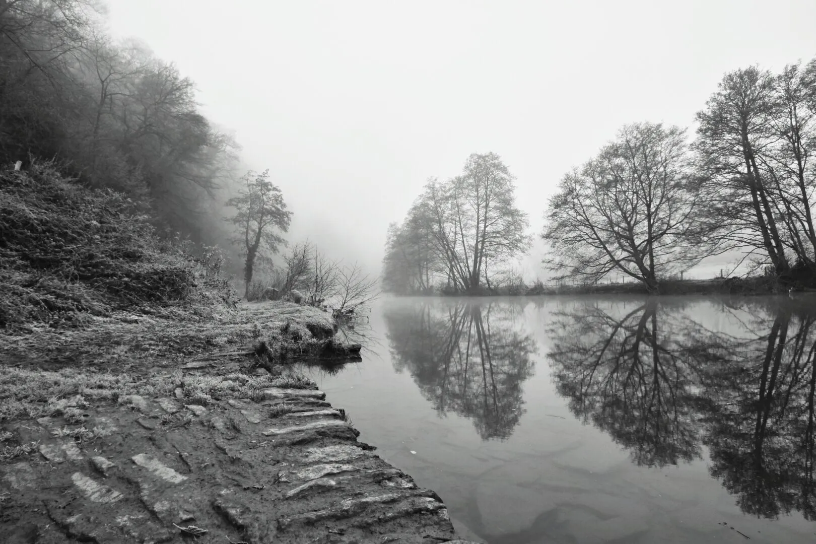 Reflection on the river teme