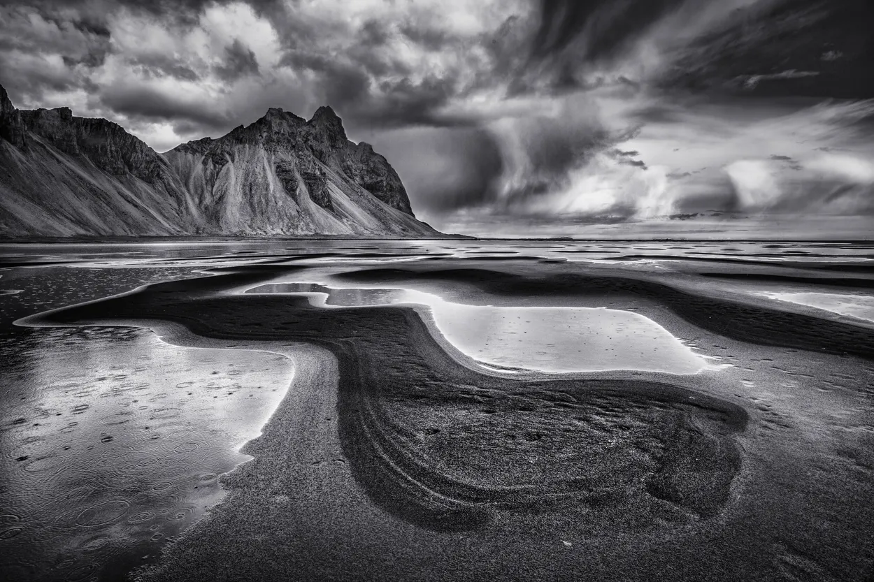 Vestrahorn and black sands