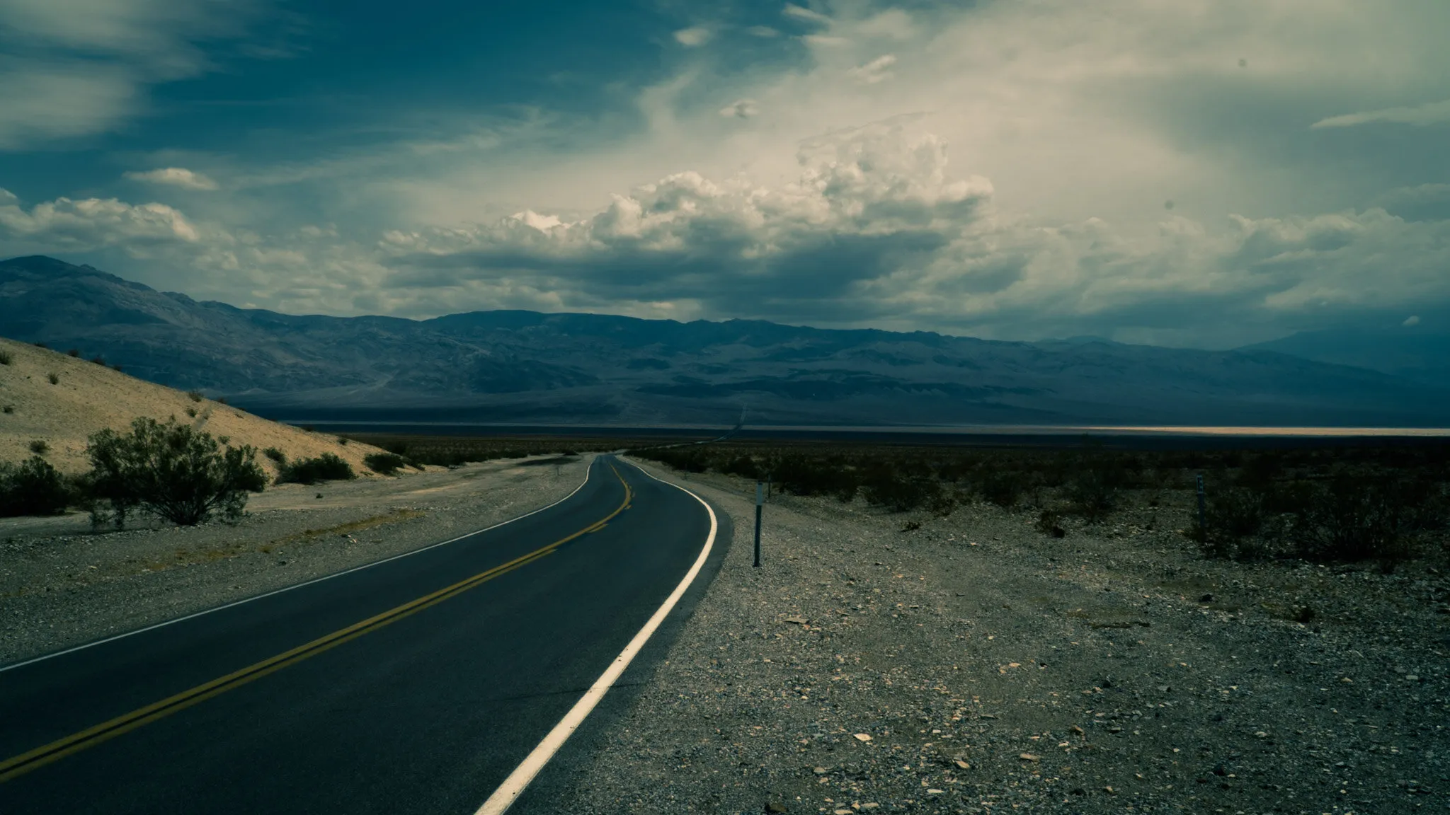 Lonely Death Valley Road